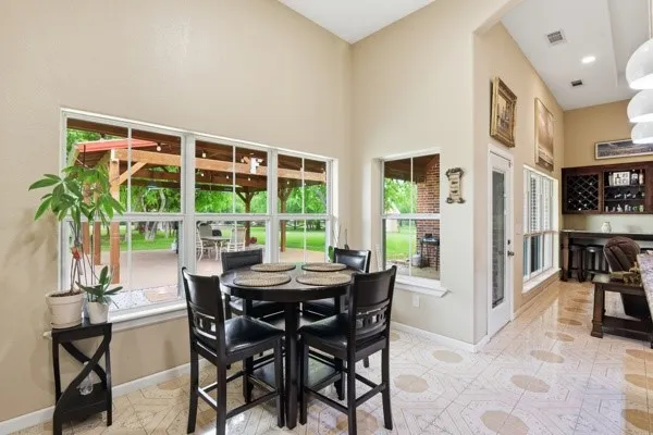 Single Family Residence For Sale in Denton County , 25452 Williams Drive, Justin, Texas 76247, 4 Bedroom, 3 Bathroom, 2 Garage spaces, 2,349 Sqft, built in 2014, Preowned, mls#21244088, Real Estate Agent in Justin, Homes For Sale in Denton county, Homes For Sale in Justin, Realtor in Justin Texas, Real Estate Brokerage Independent Realty Texas, Luminita Cordes Realtor