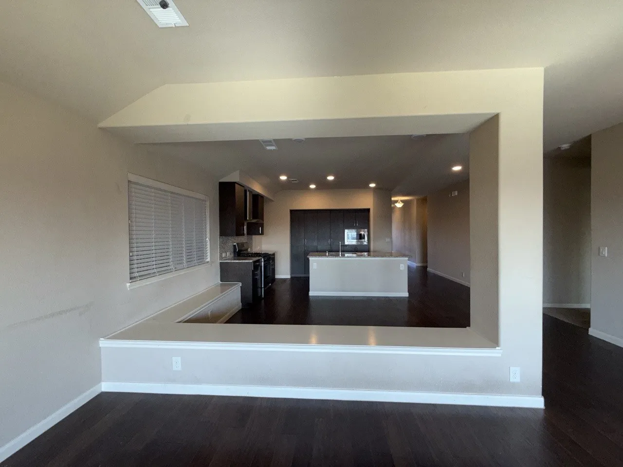 Single Family Residence For Sale in Kaufman County , 3315 Slate Drive, Forney, Texas 75126, 4 Bedroom, 2 Bathroom, 2 Garage spaces, 2,170 Sqft, built in 2018, Preowned, mls#21241330, Real Estate Agent in Forney, Homes For Sale in Kaufman county, Homes For Sale in Forney, Realtor in Forney Texas, Real Estate Brokerage Independent Realty Texas, Luminita Cordes Realtor