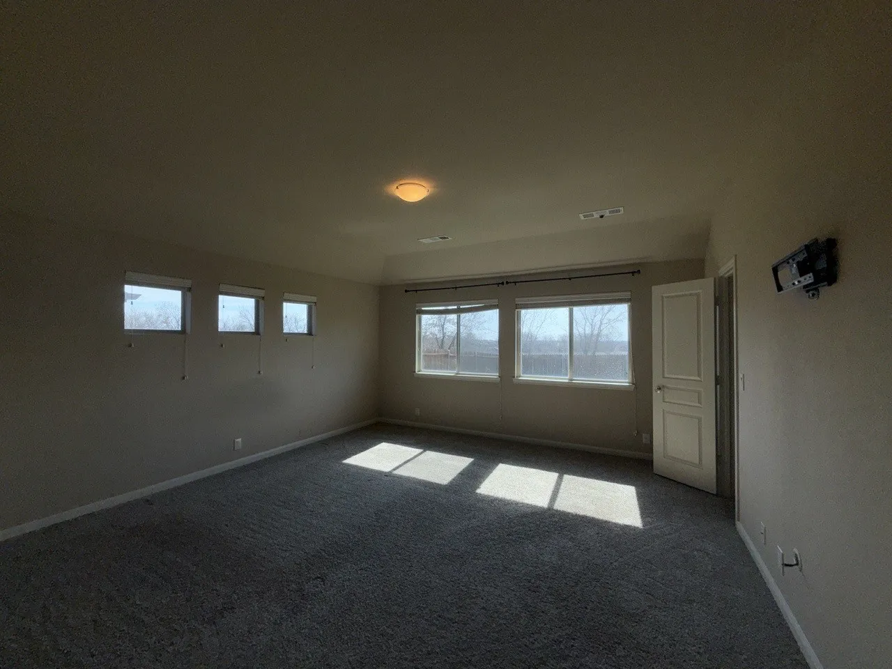 Single Family Residence For Sale in Kaufman County , 3315 Slate Drive, Forney, Texas 75126, 4 Bedroom, 2 Bathroom, 2 Garage spaces, 2,170 Sqft, built in 2018, Preowned, mls#21241330, Real Estate Agent in Forney, Homes For Sale in Kaufman county, Homes For Sale in Forney, Realtor in Forney Texas, Real Estate Brokerage Independent Realty Texas, Luminita Cordes Realtor