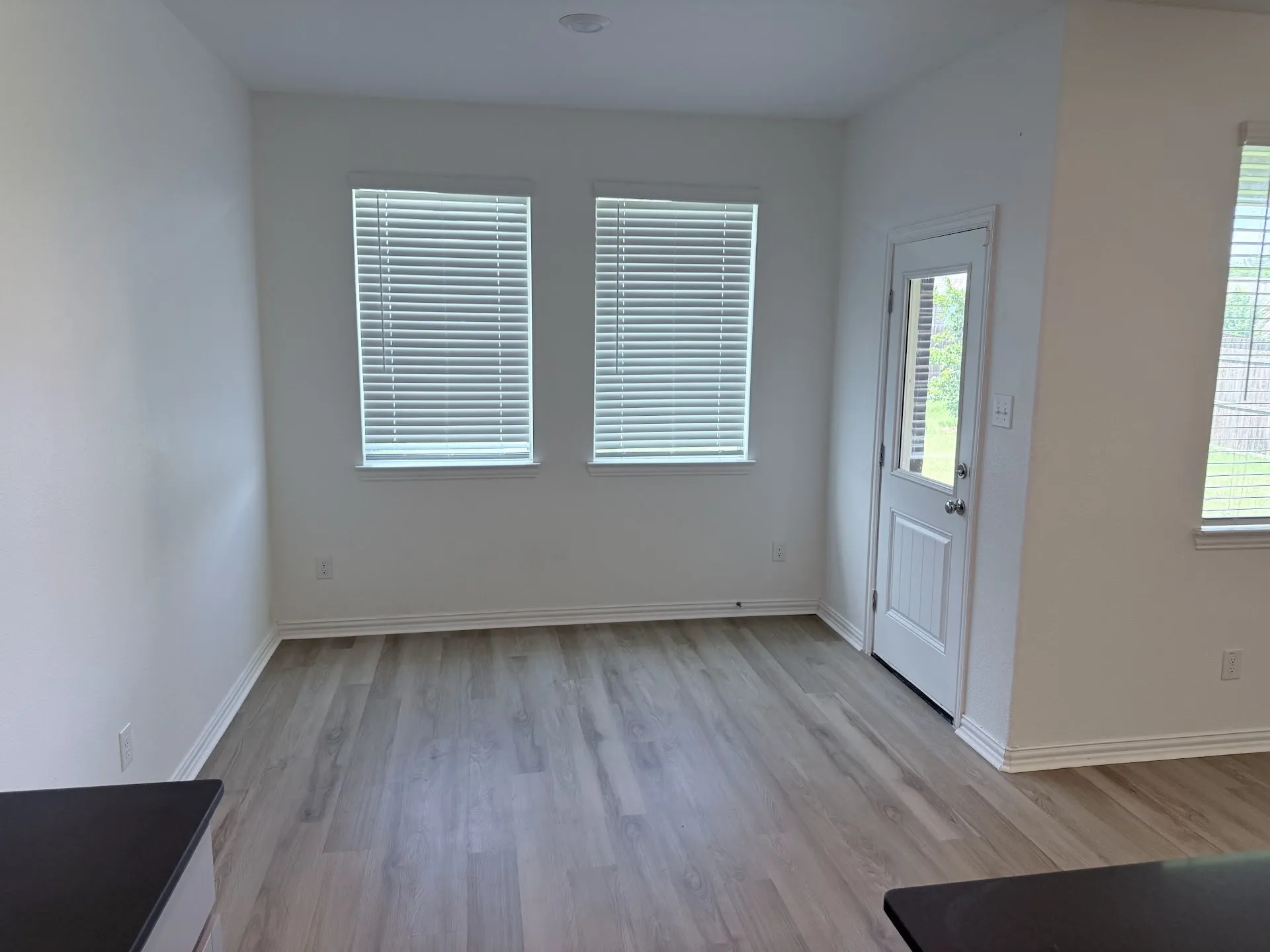 Single Family Residence For Rent in Denton County , 1833 Lake Grove Drive, Little Elm, Texas 75068, 3 Bedroom, 2 Bathroom, 2 Garage spaces, 1,602 Sqft, built in 2022, mls#21243316, Real Estate Agent in Little Elm, Homes For Rent in Denton county, Homes For Rent in Little Elm, Realtor in Little Elm Texas, Real Estate Brokerage Independent Realty Texas, Luminita Cordes Realtor