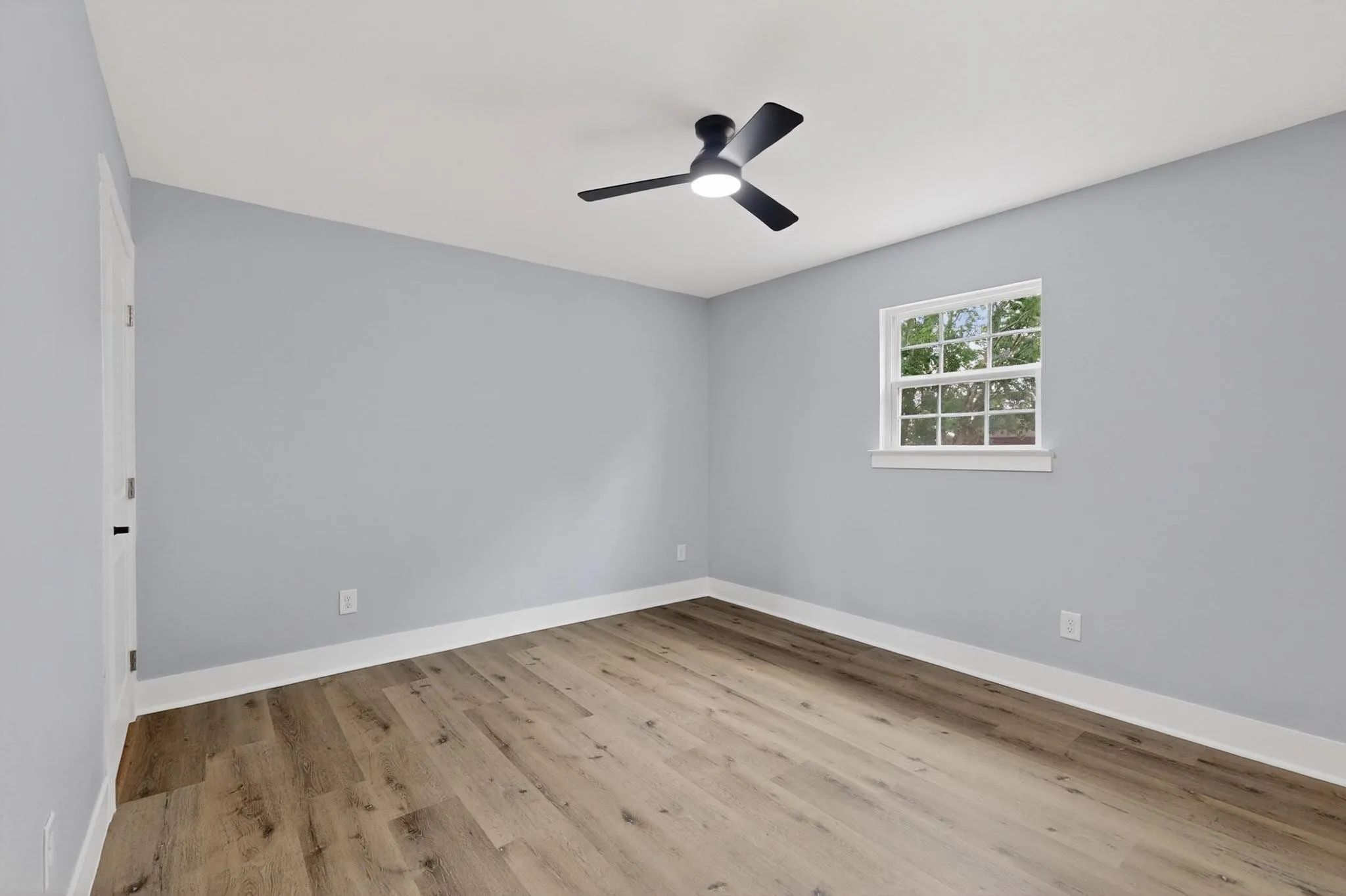 Single Family Residence For Sale in Kaufman County , 6060 County Road 166, Kaufman, Texas 75142, 5 Bedroom, 3 Bathroom, Garage spaces, 2,160 Sqft, built in 1990, Preowned, mls#21245640, Real Estate Agent in Kaufman, Homes For Sale in Kaufman county, Homes For Sale in Kaufman, Realtor in Kaufman Texas, Real Estate Brokerage Independent Realty Texas, Luminita Cordes Realtor
