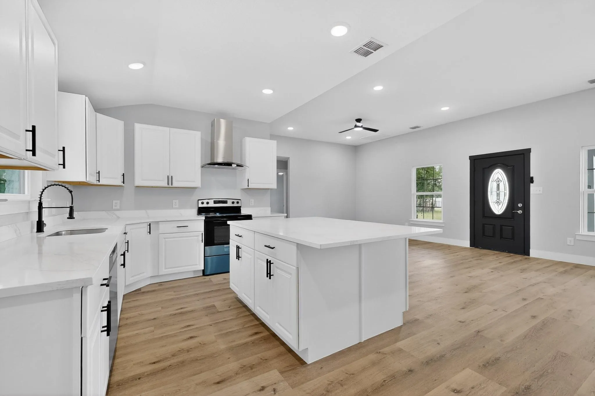 Single Family Residence For Sale in Kaufman County , 6060 County Road 166, Kaufman, Texas 75142, 5 Bedroom, 3 Bathroom, Garage spaces, 2,160 Sqft, built in 1990, Preowned, mls#21245640, Real Estate Agent in Kaufman, Homes For Sale in Kaufman county, Homes For Sale in Kaufman, Realtor in Kaufman Texas, Real Estate Brokerage Independent Realty Texas, Luminita Cordes Realtor