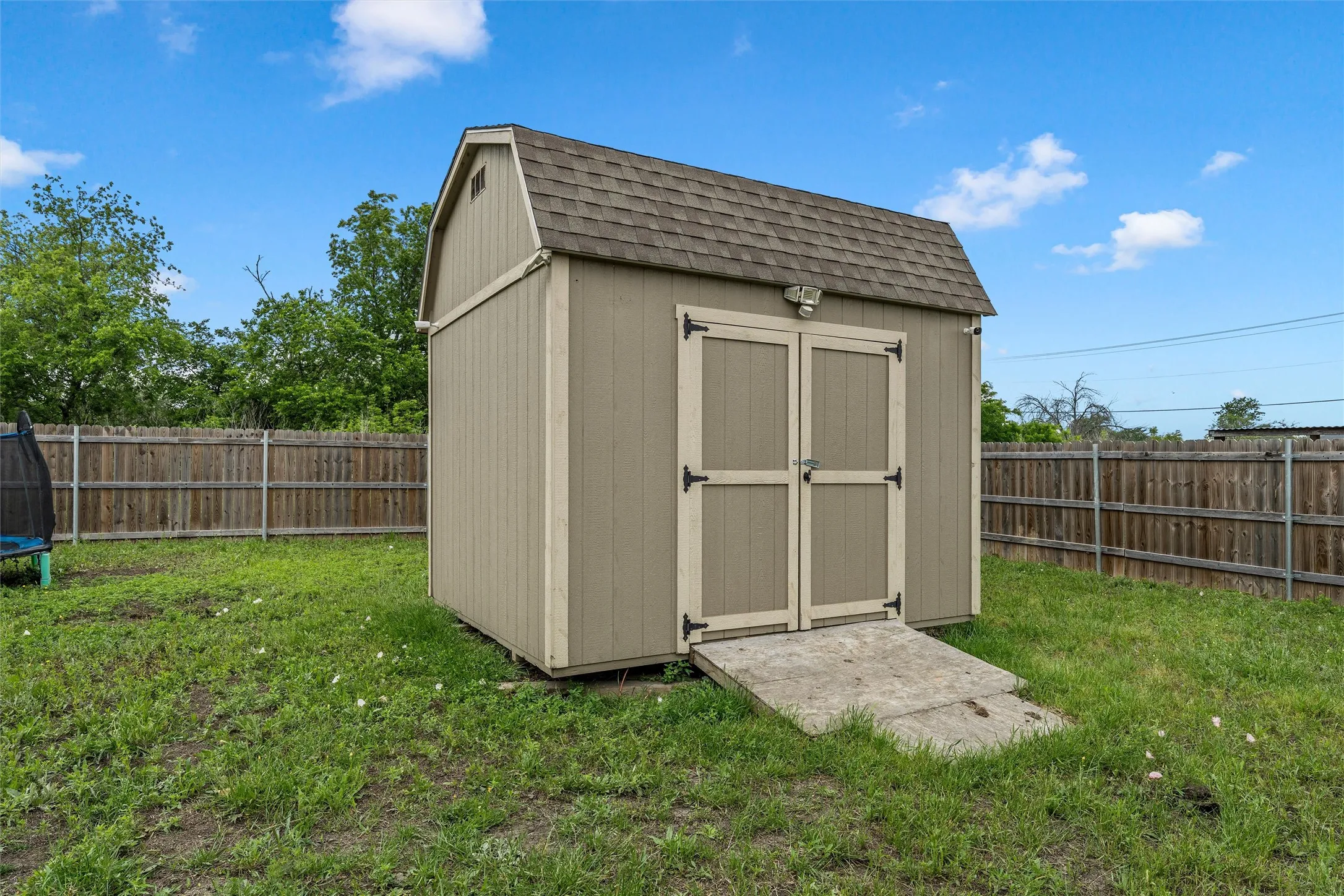 Single Family Residence For Sale in Hill County , 106 Moore Street, Itasca, Texas 76055, 3 Bedroom, 2 Bathroom, Garage spaces, 1,215 Sqft, built in 2020, Preowned, mls#21244751, Real Estate Agent in Itasca, Homes For Sale in Hill county, Homes For Sale in Itasca, Realtor in Itasca Texas, Real Estate Brokerage Independent Realty Texas, Luminita Cordes Realtor