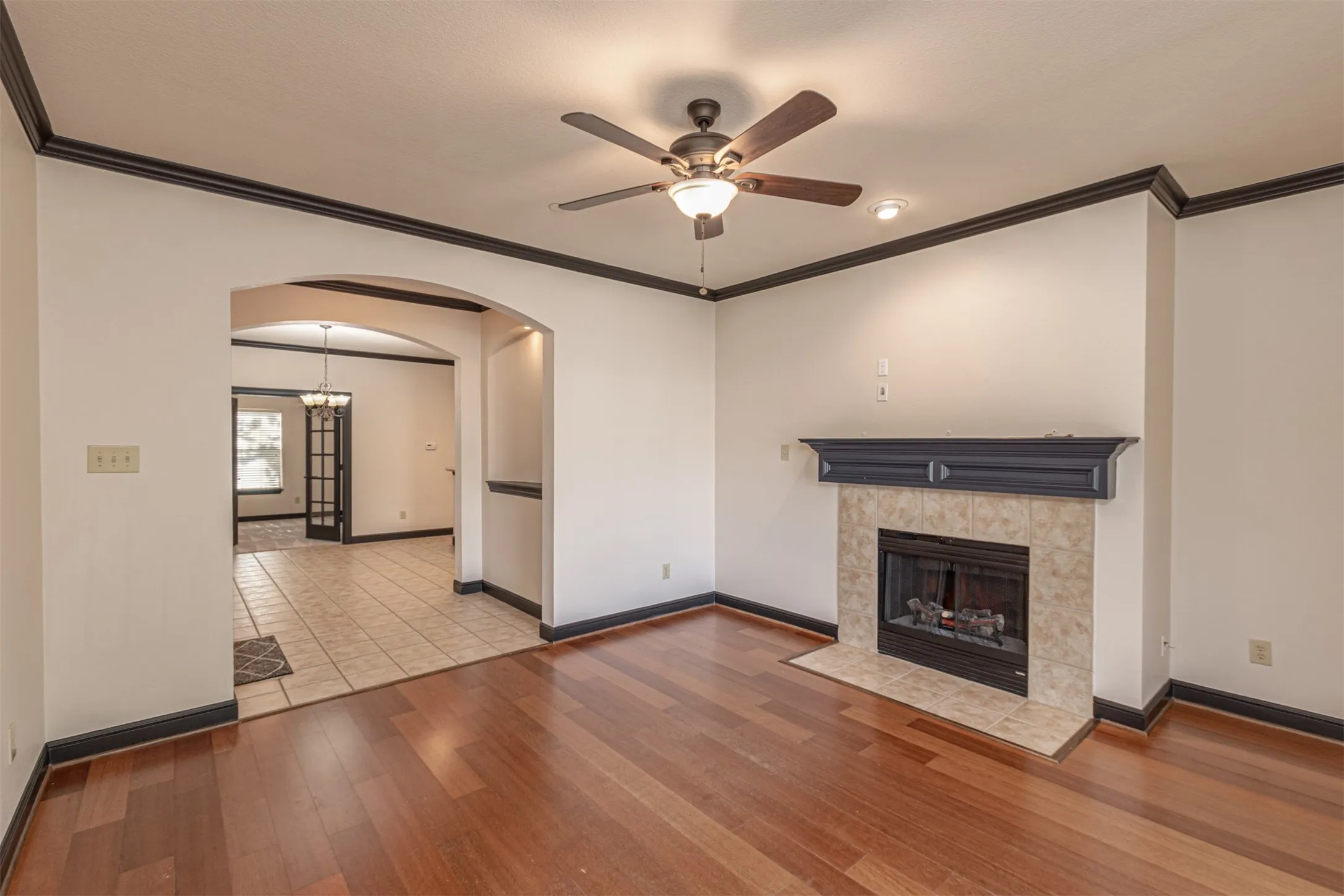 Condominium For Sale in Rockwall County , 1871 Signal Ridge Place, Rockwall, Texas 75032, 2 Bedrooms, 2 Bathrooms, Garage spaces, 1,405 Sqft, built in 2006, Preowned, Price $305,000, mls#21245675, Real Estate Agent in Rockwall, Homes For Sale in Rockwall county, Homes For Sale in Rockwall, Realtor in Rockwall Texas, Real Estate Brokerage Independent Realty Texas, Luminita Cordes Realtor
