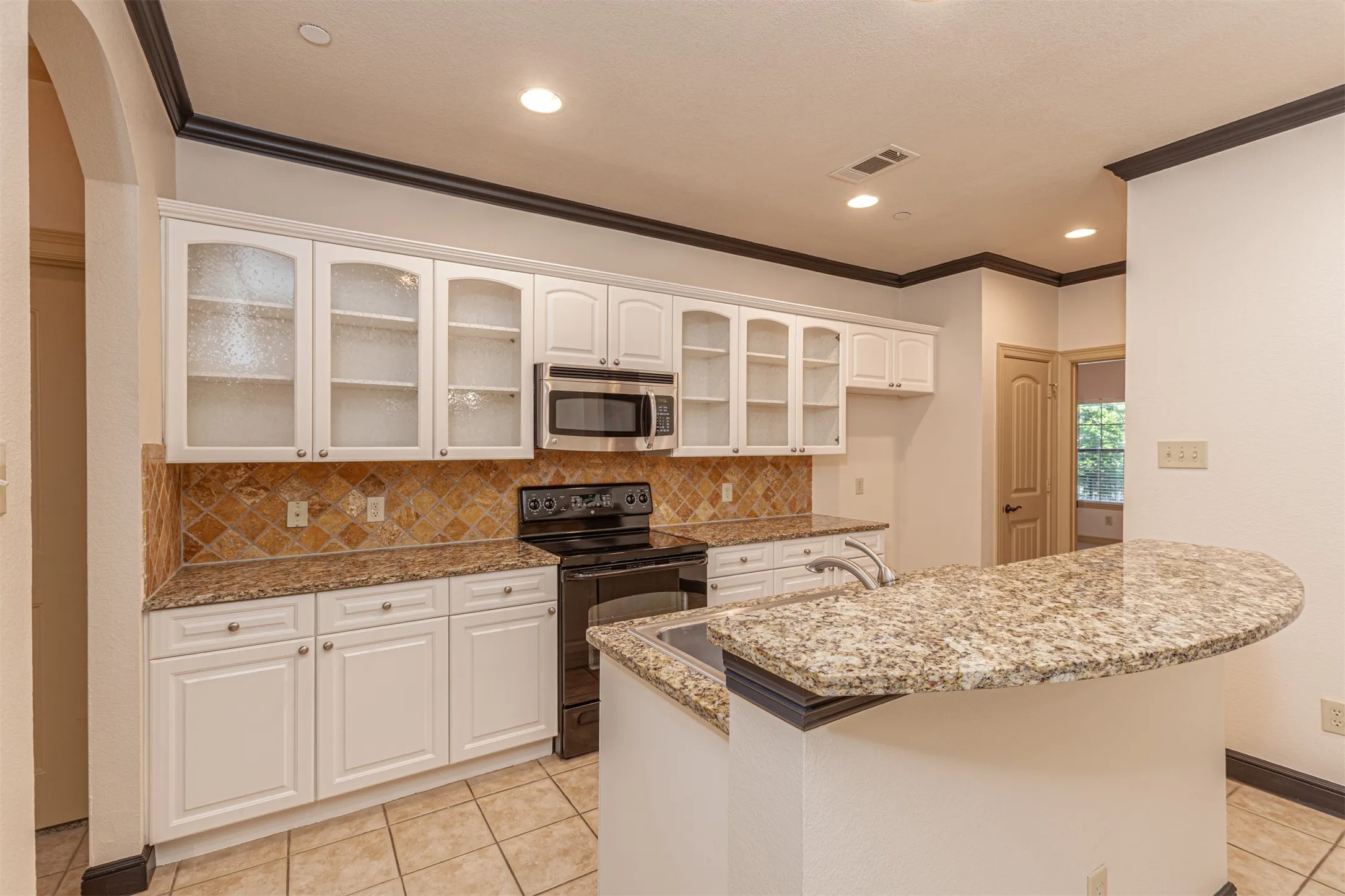 Condominium For Sale in Rockwall County , 1871 Signal Ridge Place, Rockwall, Texas 75032, 2 Bedrooms, 2 Bathrooms, Garage spaces, 1,405 Sqft, built in 2006, Preowned, Price $305,000, mls#21245675, Real Estate Agent in Rockwall, Homes For Sale in Rockwall county, Homes For Sale in Rockwall, Realtor in Rockwall Texas, Real Estate Brokerage Independent Realty Texas, Luminita Cordes Realtor