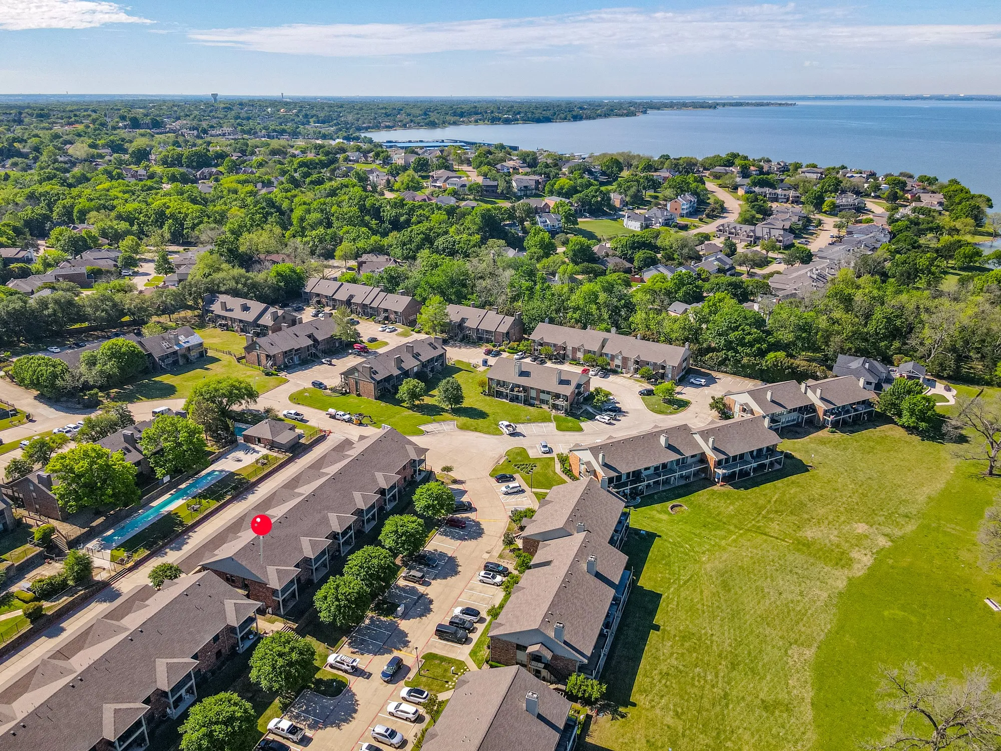 Condominium For Sale in Rockwall County , 1871 Signal Ridge Place, Rockwall, Texas 75032, 2 Bedrooms, 2 Bathrooms, Garage spaces, 1,405 Sqft, built in 2006, Preowned, Price $305,000, mls#21245675, Real Estate Agent in Rockwall, Homes For Sale in Rockwall county, Homes For Sale in Rockwall, Realtor in Rockwall Texas, Real Estate Brokerage Independent Realty Texas, Luminita Cordes Realtor