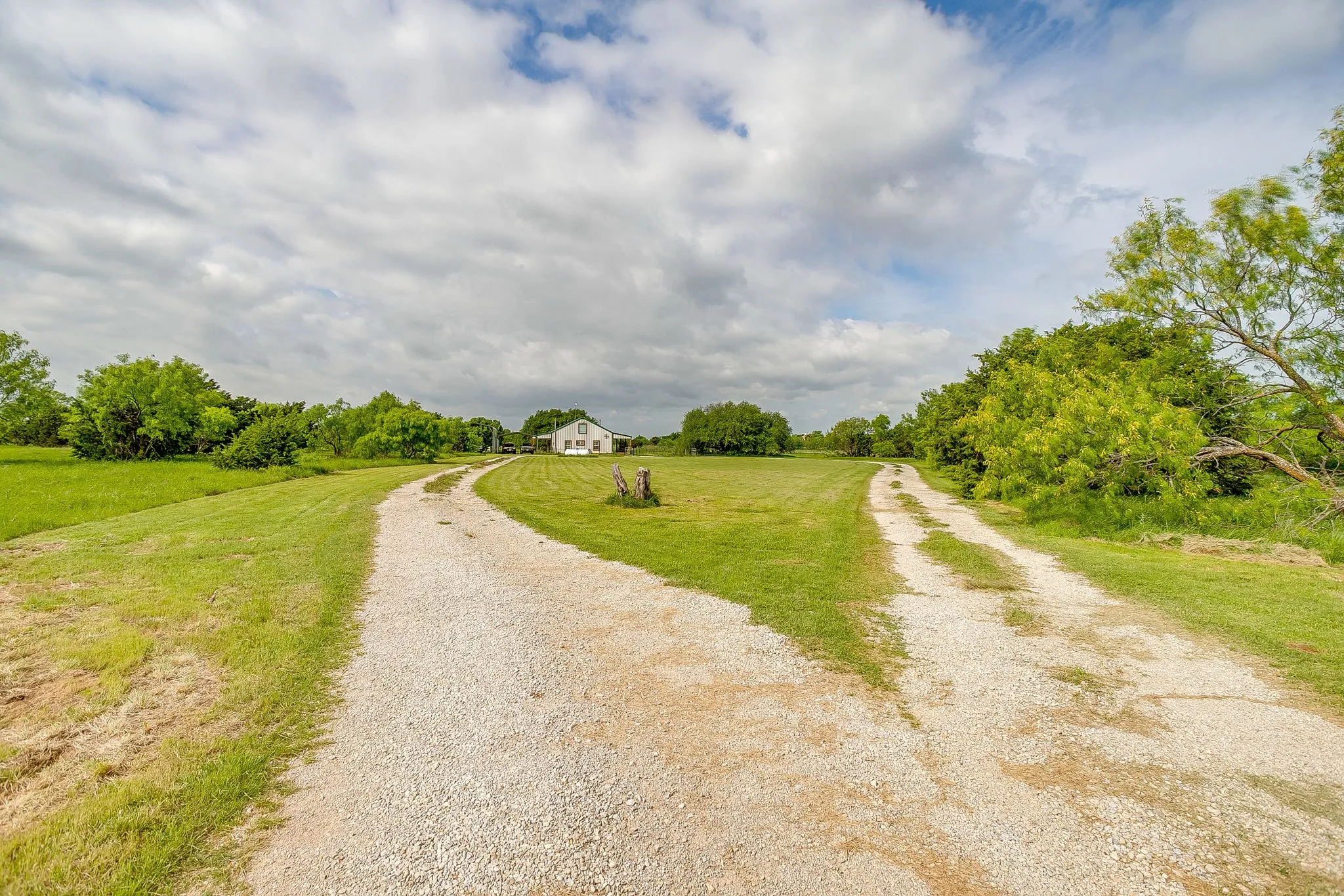 Ranch For Sale in Palo Pinto County , 13450 SH 254, Graford, Texas 76449, 0, 0, Garage spaces, 0 Sqft, built in 2004, mls#21245683, Real Estate Agent in Graford, Homes For Sale in Palo Pinto county, Homes For Sale in Graford, Realtor in Graford Texas, Real Estate Brokerage Independent Realty Texas, Luminita Cordes Realtor