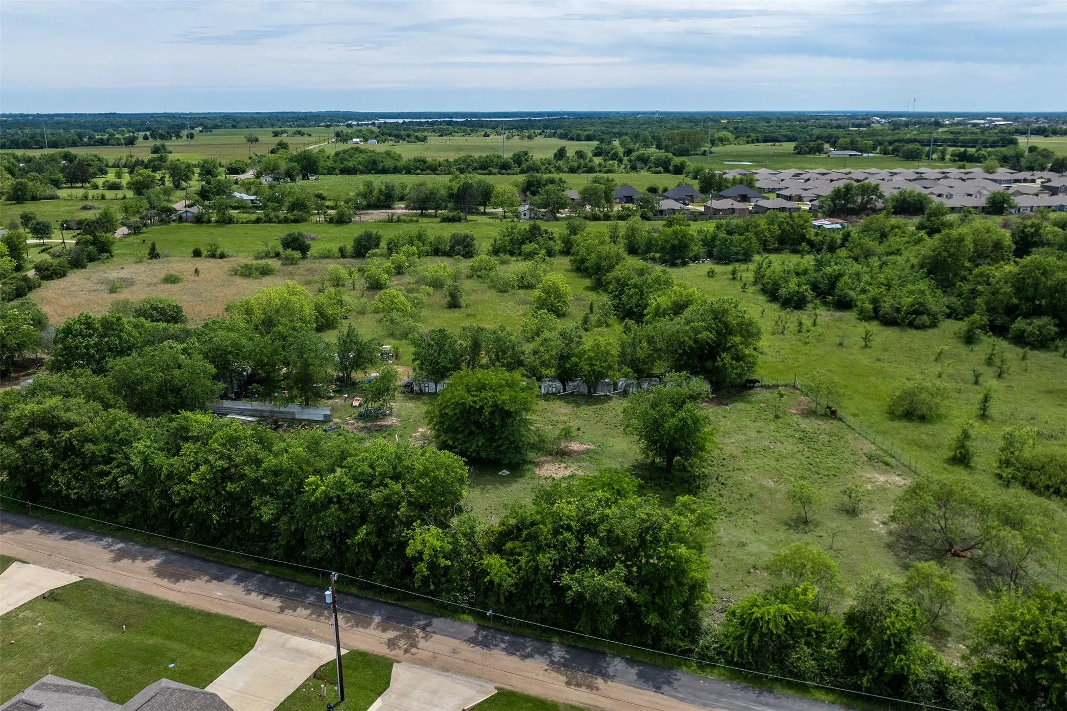 Ranch For Sale in Kaufman County , 520 E Eubank Street, Mabank, Texas 75147, 0, 0, Garage spaces, 0 Sqft, built in 0, mls#21243013, Real Estate Agent in Mabank, Homes For Sale in Kaufman county, Homes For Sale in Mabank, Realtor in Mabank Texas, Real Estate Brokerage Independent Realty Texas, Luminita Cordes Realtor