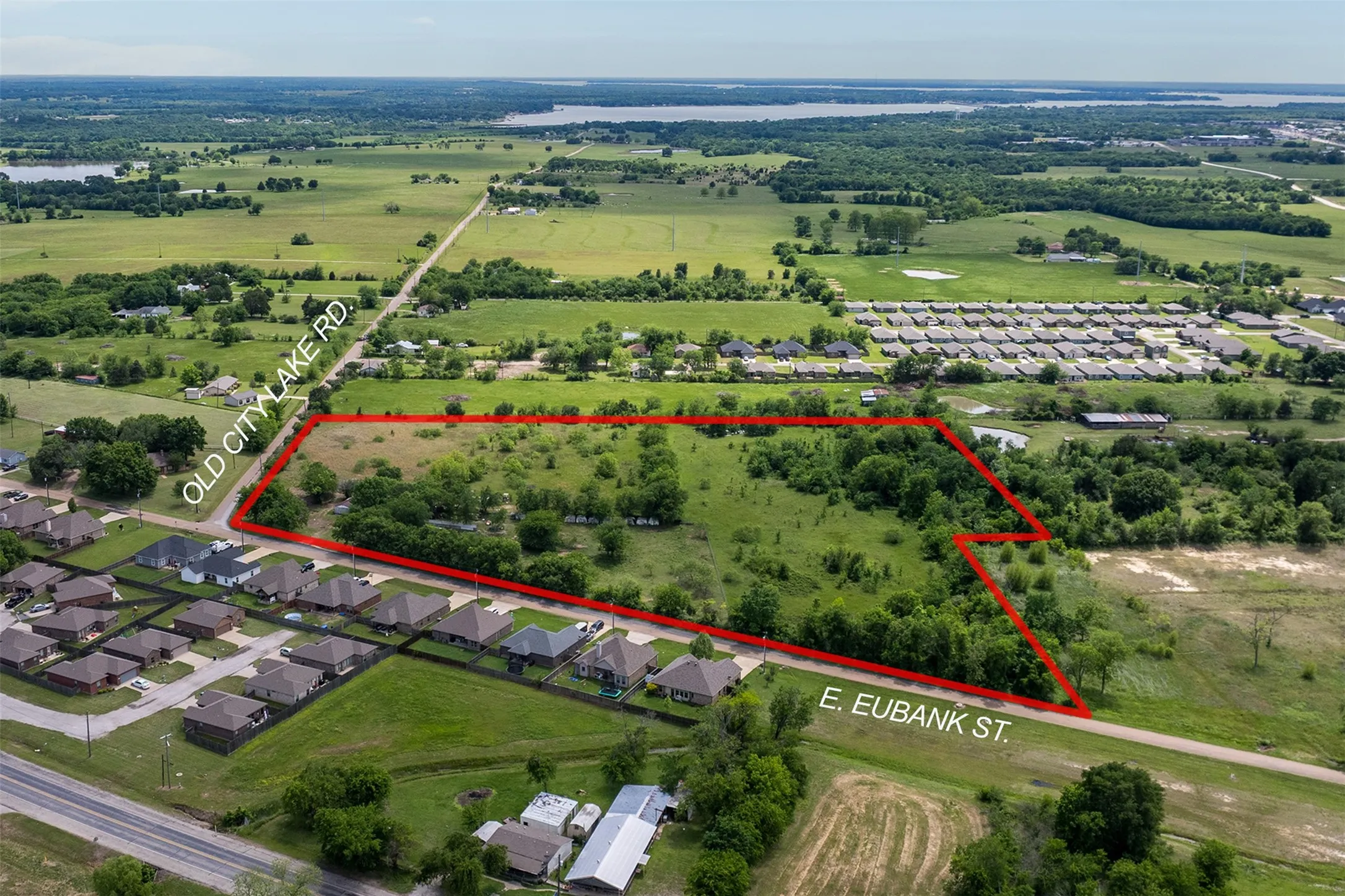 Ranch For Sale in Kaufman County , 520 E Eubank Street, Mabank, Texas 75147, 0, 0, Garage spaces, 0 Sqft, built in 0, mls#21243013, Real Estate Agent in Mabank, Homes For Sale in Kaufman county, Homes For Sale in Mabank, Realtor in Mabank Texas, Real Estate Brokerage Independent Realty Texas, Luminita Cordes Realtor