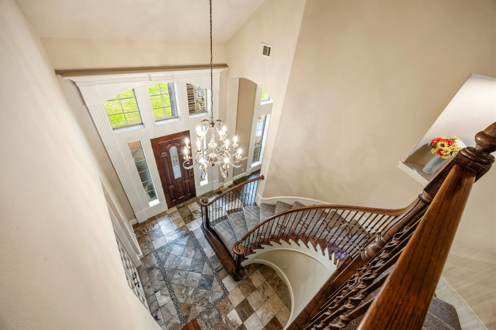 Single Family Residence For Sale in Hunt County , 2840 Hideaway Lane, Quinlan, Texas 75474, 3 Bedroom, 4 Bathroom, 2 Garage spaces, 3,650 Sqft, built in 2002, Preowned, mls#21237652, Real Estate Agent in Quinlan, Homes For Sale in Hunt county, Homes For Sale in Quinlan, Realtor in Quinlan Texas, Real Estate Brokerage Independent Realty Texas, Luminita Cordes Realtor
