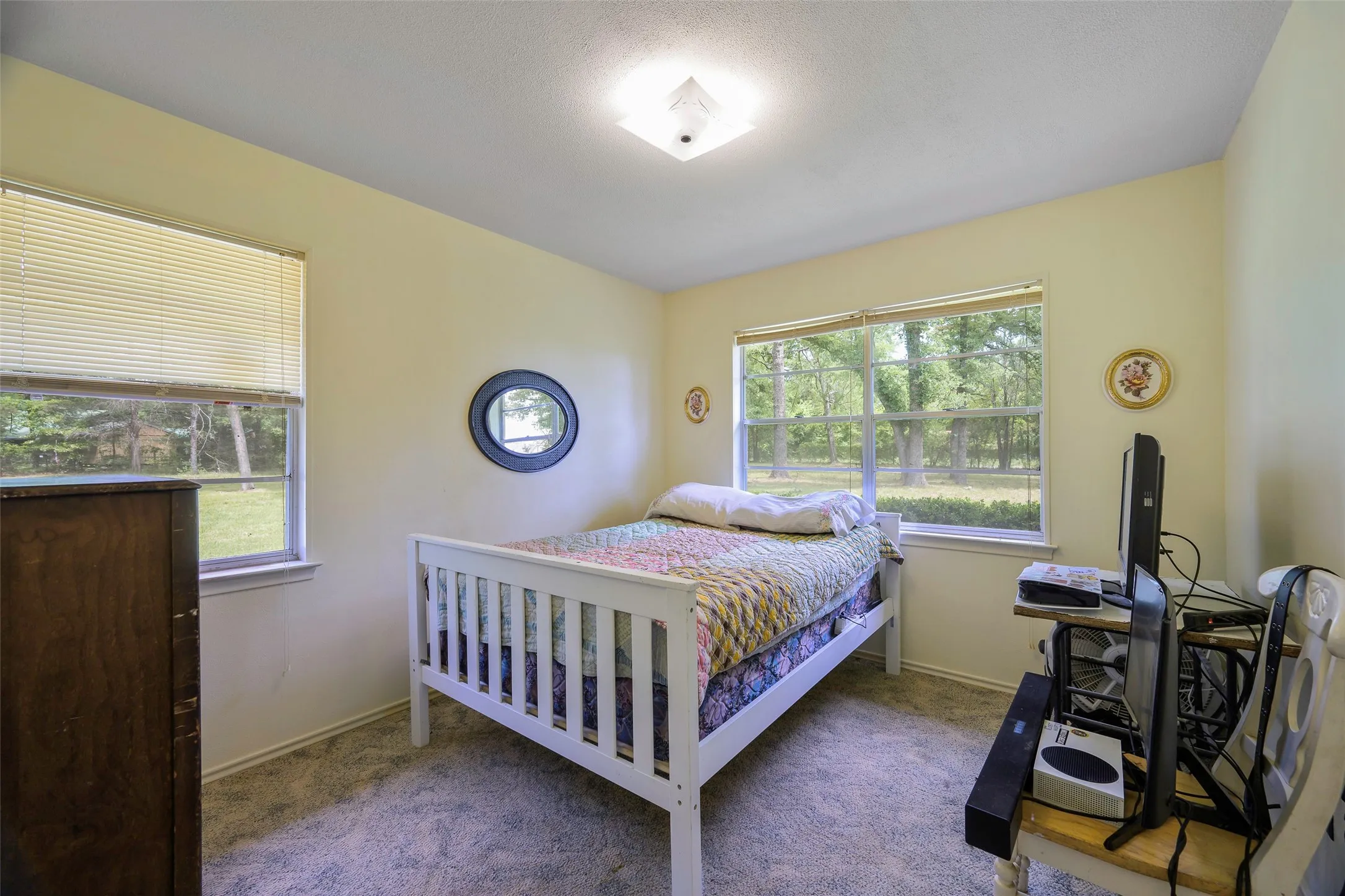 Single Family Residence For Sale in Henderson County , 1113 W Will White Road, Kemp, Texas 75143, 3 Bedroom, 1 Bathroom, 2 Garage spaces, 1,396 Sqft, built in 1970, Preowned, mls#21238606, Real Estate Agent in Kemp, Homes For Sale in Henderson county, Homes For Sale in Kemp, Realtor in Kemp Texas, Real Estate Brokerage Independent Realty Texas, Luminita Cordes Realtor