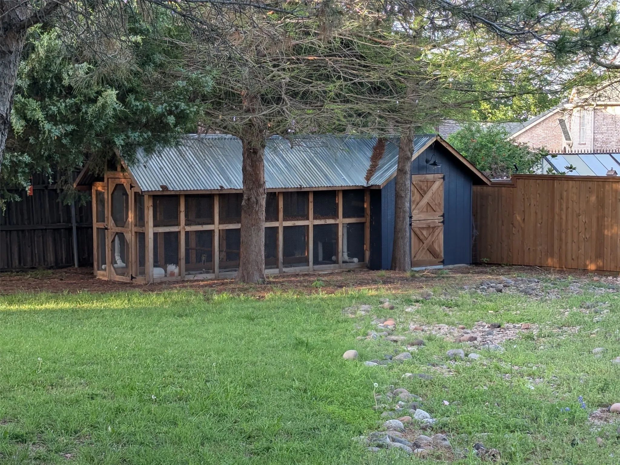 Single Family Residence For Sale in Dallas County , 4607 Sachse Road, Sachse, Texas 75048, 4 Bedroom, 3 Bathroom, 2 Garage spaces, 2,311 Sqft, built in 1971, mls#21245941, Real Estate Agent in Sachse, Homes For Sale in Dallas county, Homes For Sale in Sachse, Realtor in Sachse Texas, Real Estate Brokerage Independent Realty Texas, Luminita Cordes Realtor