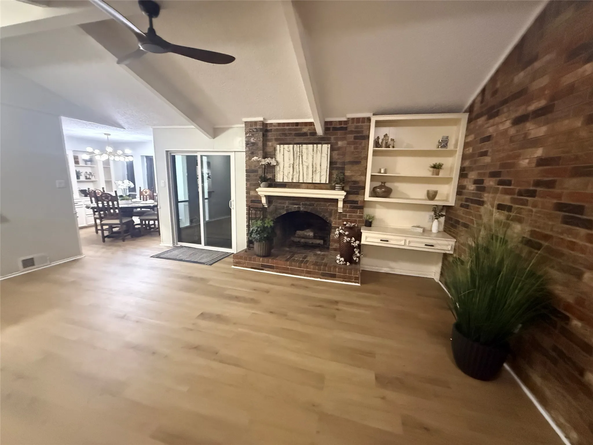 Single Family Residence For Sale in Dallas County , 4607 Sachse Road, Sachse, Texas 75048, 4 Bedroom, 3 Bathroom, 2 Garage spaces, 2,311 Sqft, built in 1971, mls#21245941, Real Estate Agent in Sachse, Homes For Sale in Dallas county, Homes For Sale in Sachse, Realtor in Sachse Texas, Real Estate Brokerage Independent Realty Texas, Luminita Cordes Realtor