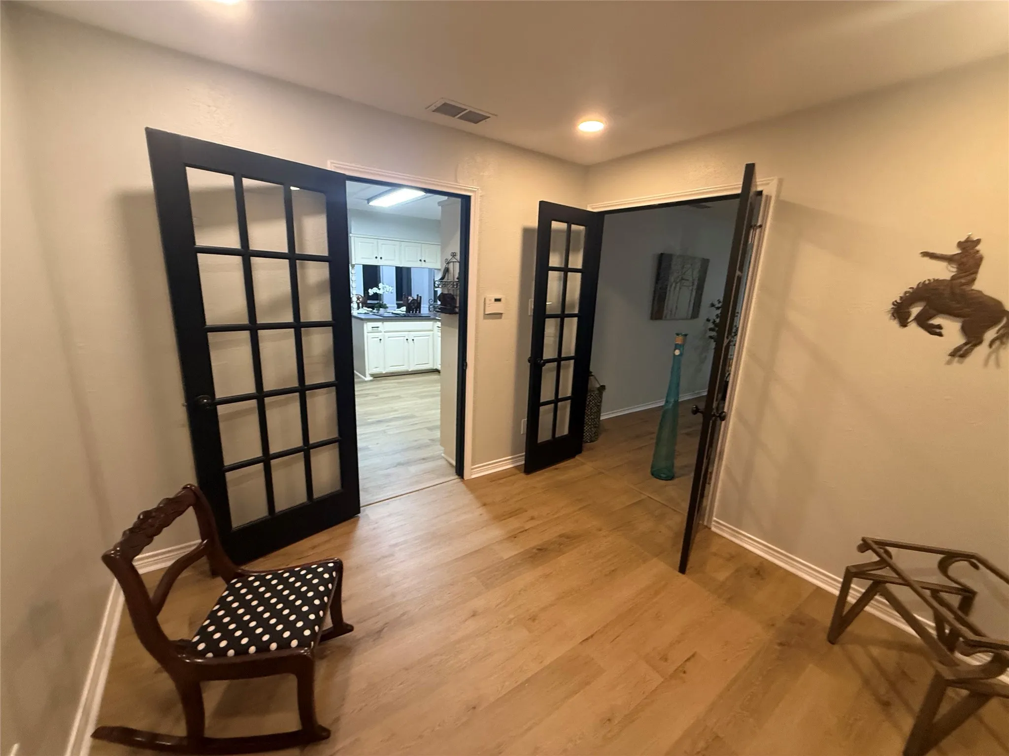 Single Family Residence For Sale in Dallas County , 4607 Sachse Road, Sachse, Texas 75048, 4 Bedroom, 3 Bathroom, 2 Garage spaces, 2,311 Sqft, built in 1971, mls#21245941, Real Estate Agent in Sachse, Homes For Sale in Dallas county, Homes For Sale in Sachse, Realtor in Sachse Texas, Real Estate Brokerage Independent Realty Texas, Luminita Cordes Realtor
