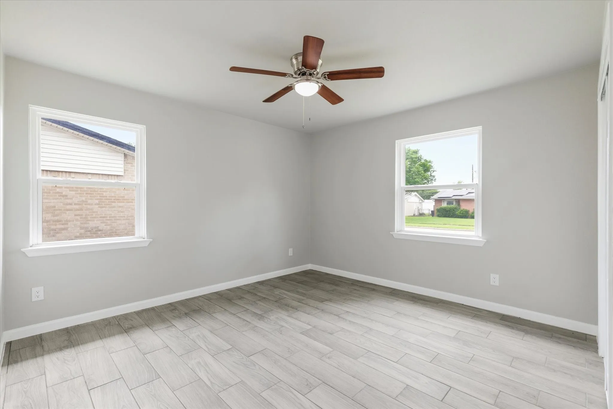 Single Family Residence For Sale in Dallas County , 13634 Pyramid Drive, Farmers Branch, Texas 75234, 3 Bedroom, 2 Bathroom, 2 Garage spaces, 1,356 Sqft, built in 1957, Price $359,000, mls#21239971, Real Estate Agent in Farmers Branch, Homes For Sale in Dallas county, Homes For Sale in Farmers Branch, Realtor in Farmers Branch Texas, Real Estate Brokerage Independent Realty Texas, Luminita Cordes Realtor