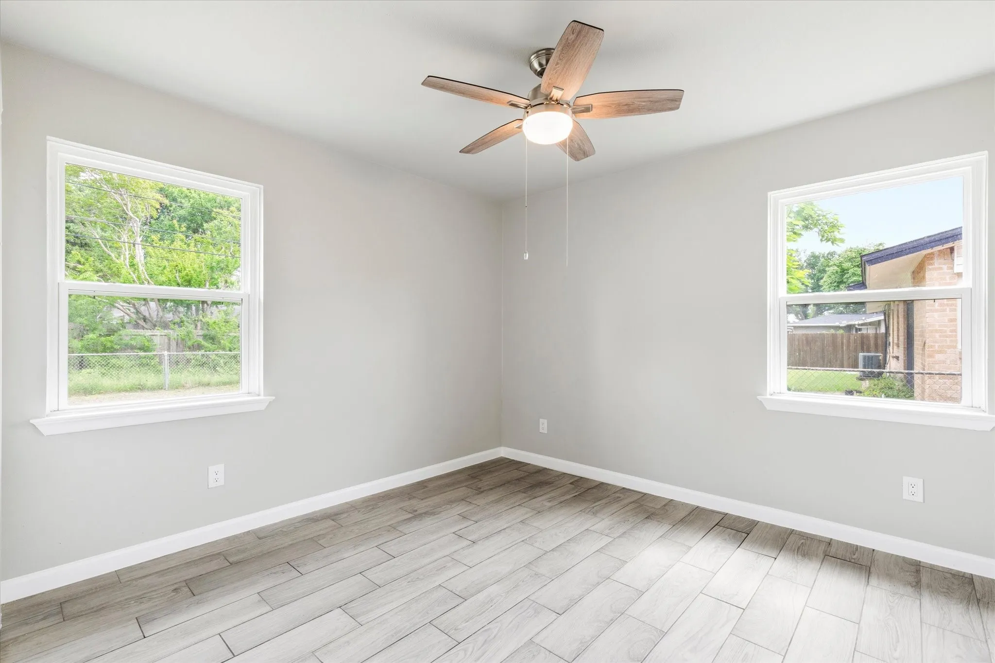 Single Family Residence For Sale in Dallas County , 13634 Pyramid Drive, Farmers Branch, Texas 75234, 3 Bedroom, 2 Bathroom, 2 Garage spaces, 1,356 Sqft, built in 1957, Price $359,000, mls#21239971, Real Estate Agent in Farmers Branch, Homes For Sale in Dallas county, Homes For Sale in Farmers Branch, Realtor in Farmers Branch Texas, Real Estate Brokerage Independent Realty Texas, Luminita Cordes Realtor