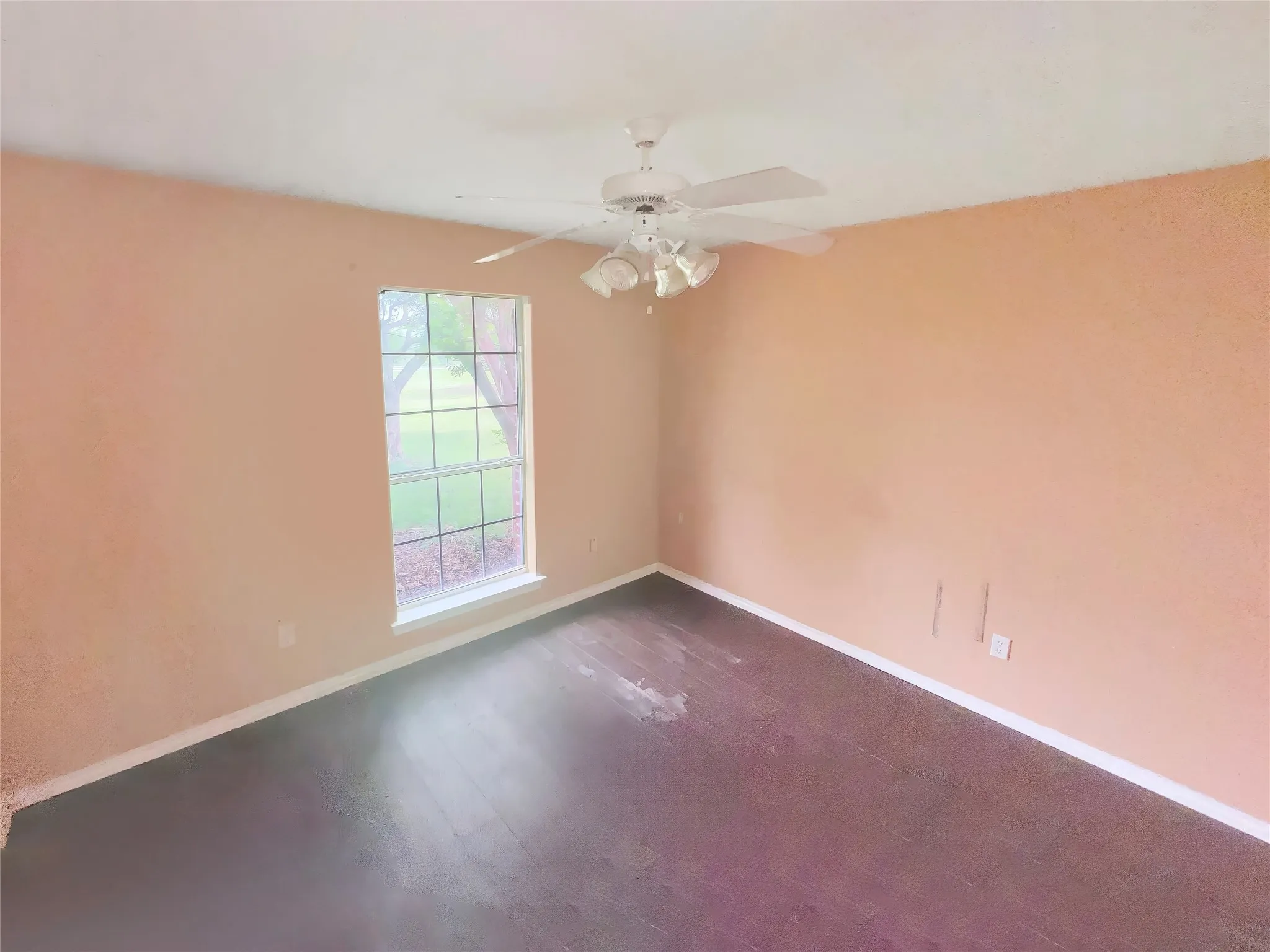 Single Family Residence For Sale in Ellis County , 3661 Emo Street, Midlothian, Texas 76065, 5 Bedroom, 2 Bathroom, 2 Garage spaces, 2,601 Sqft, built in 1999, mls#21244798, Real Estate Agent in Midlothian, Homes For Sale in Ellis county, Homes For Sale in Midlothian, Realtor in Midlothian Texas, Real Estate Brokerage Independent Realty Texas, Luminita Cordes Realtor