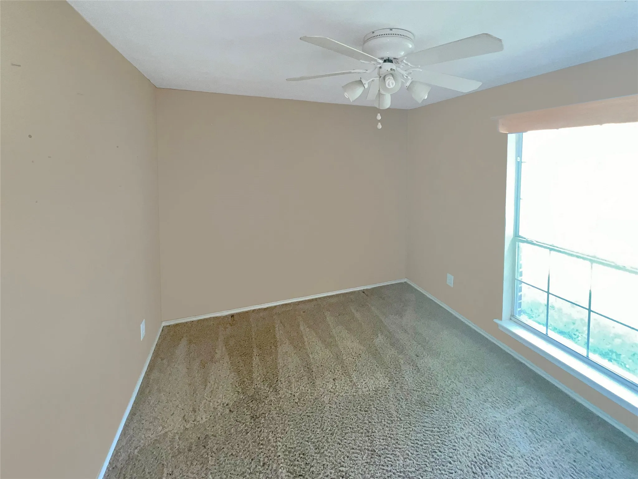 Single Family Residence For Sale in Ellis County , 3661 Emo Street, Midlothian, Texas 76065, 5 Bedroom, 2 Bathroom, 2 Garage spaces, 2,601 Sqft, built in 1999, mls#21244798, Real Estate Agent in Midlothian, Homes For Sale in Ellis county, Homes For Sale in Midlothian, Realtor in Midlothian Texas, Real Estate Brokerage Independent Realty Texas, Luminita Cordes Realtor