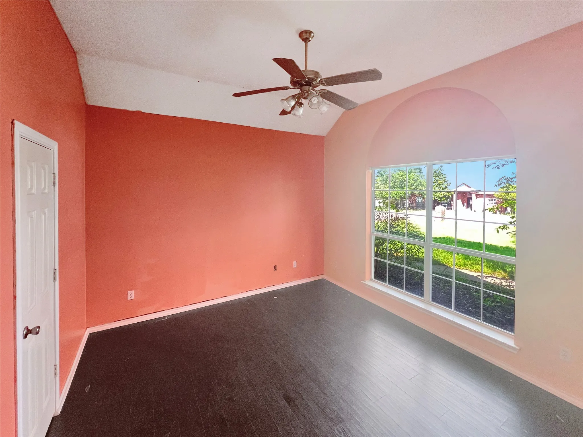 Single Family Residence For Sale in Ellis County , 3661 Emo Street, Midlothian, Texas 76065, 5 Bedroom, 2 Bathroom, 2 Garage spaces, 2,601 Sqft, built in 1999, mls#21244798, Real Estate Agent in Midlothian, Homes For Sale in Ellis county, Homes For Sale in Midlothian, Realtor in Midlothian Texas, Real Estate Brokerage Independent Realty Texas, Luminita Cordes Realtor