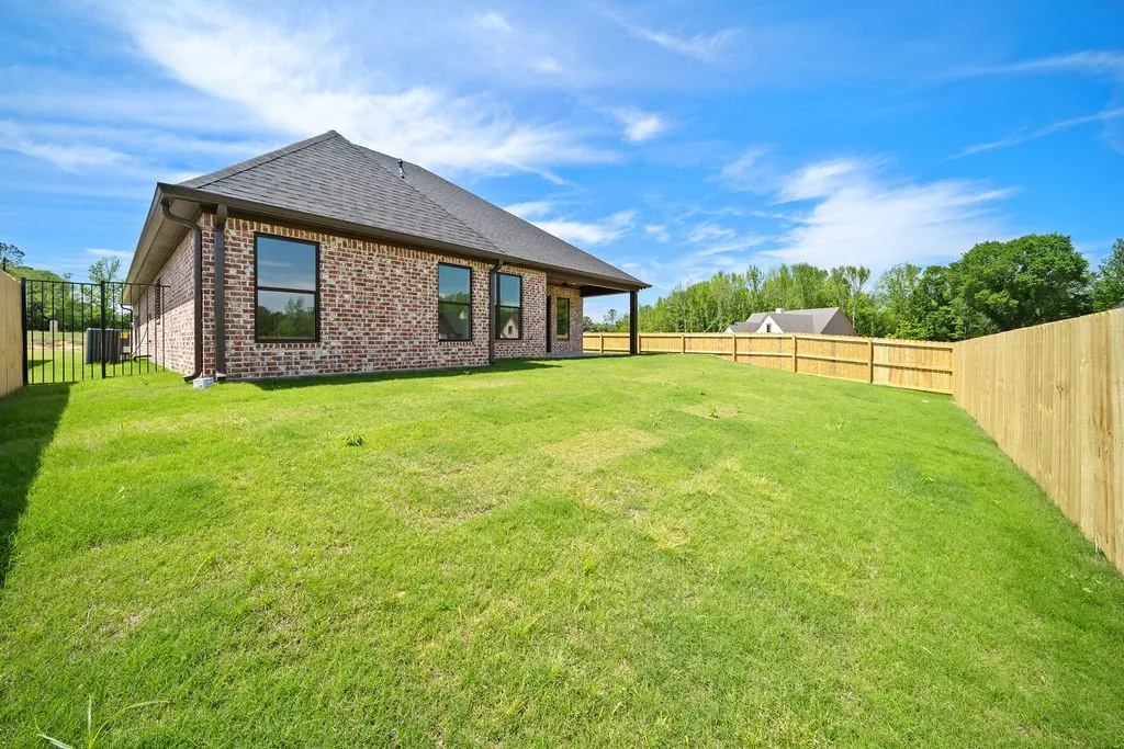Single Family Residence For Sale in Smith County , 15073 Tilley Springs Cove, Tyler, Texas 75703, 4 Bedrooms, 3 Bathrooms, 2 Garage spaces, 2,430 Sqft, built in 2026, New Construction - Complete, Price $556,500, mls#21245694, Real Estate Agent in Tyler, Homes For Sale in Smith county, Homes For Sale in Tyler, Realtor in Tyler Texas, Real Estate Brokerage Independent Realty Texas, Luminita Cordes Realtor