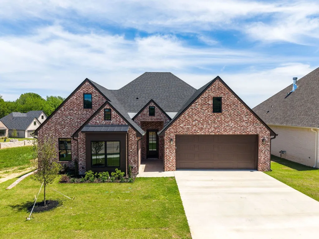 Single Family Residence For Sale in Smith County , 15073 Tilley Springs Cove, Tyler, Texas 75703, 4 Bedrooms, 3 Bathrooms, 2 Garage spaces, 2,430 Sqft, built in 2026, New Construction - Complete, Price $556,500, mls#21245694, Real Estate Agent in Tyler, Homes For Sale in Smith county, Homes For Sale in Tyler, Realtor in Tyler Texas, Real Estate Brokerage Independent Realty Texas, Luminita Cordes Realtor
