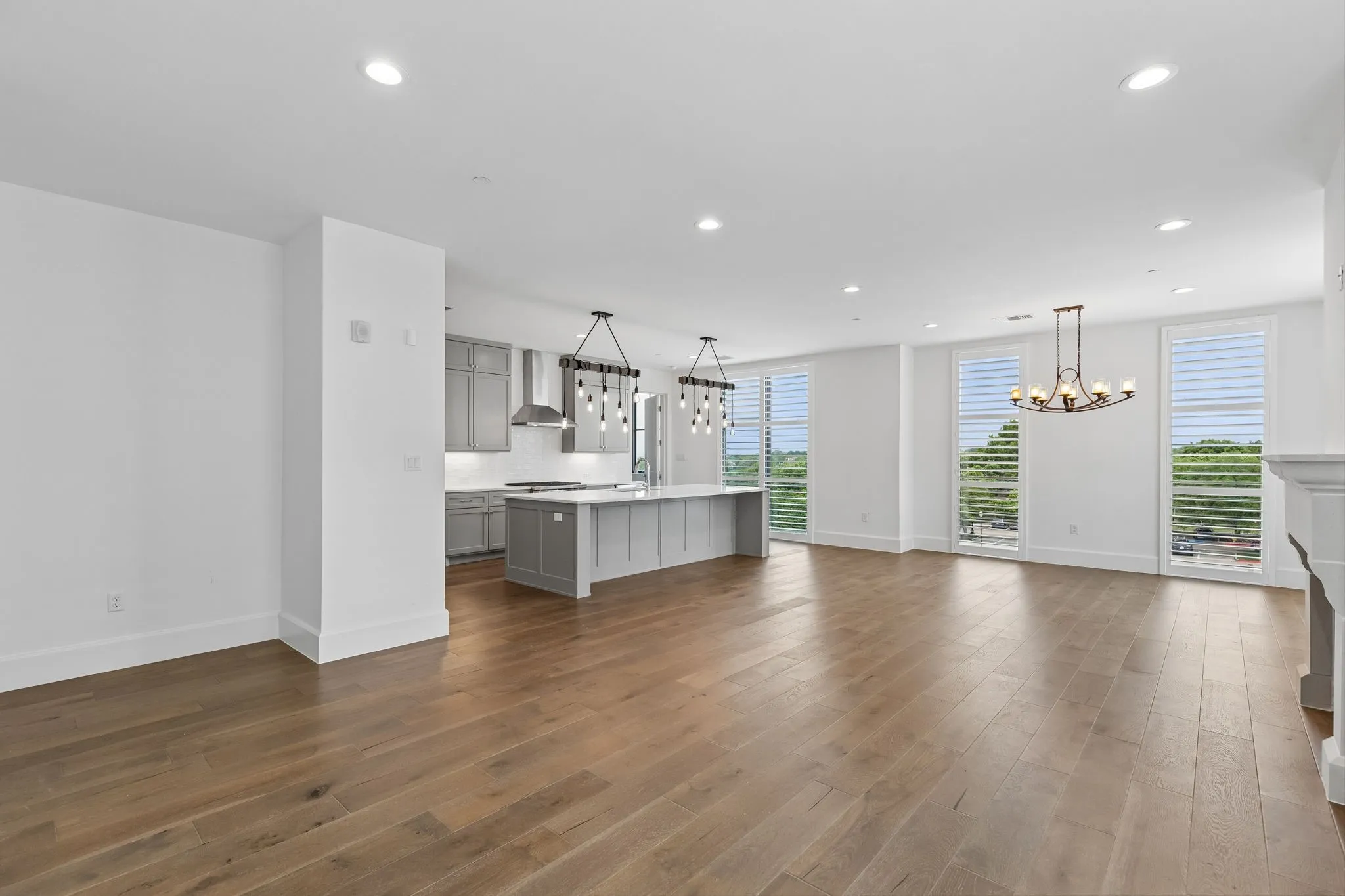 Condominium For Sale in Denton County , 5270 Town and Country Boulevard 216, Frisco, Texas 75034, 2 Bedroom, 3 Bathroom, 2 Garage spaces, 2,442 Sqft, built in 2019, Preowned, mls#21231427, Real Estate Agent in Frisco, Homes For Sale in Denton county, Homes For Sale in Frisco, Realtor in Frisco Texas, Real Estate Brokerage Independent Realty Texas, Luminita Cordes Realtor