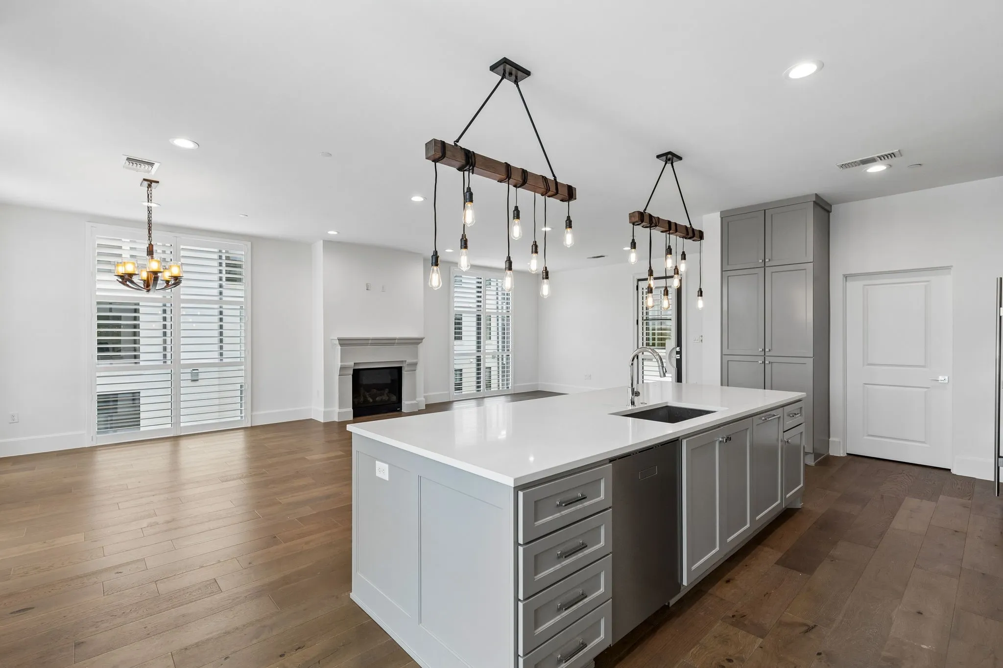 Condominium For Sale in Denton County , 5270 Town and Country Boulevard 216, Frisco, Texas 75034, 2 Bedroom, 3 Bathroom, 2 Garage spaces, 2,442 Sqft, built in 2019, Preowned, mls#21231427, Real Estate Agent in Frisco, Homes For Sale in Denton county, Homes For Sale in Frisco, Realtor in Frisco Texas, Real Estate Brokerage Independent Realty Texas, Luminita Cordes Realtor