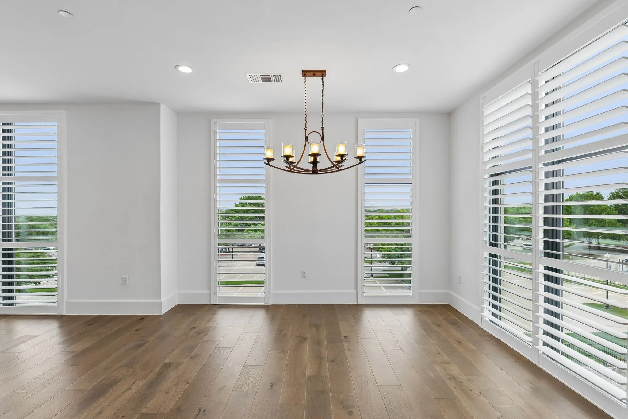Condominium For Sale in Denton County , 5270 Town and Country Boulevard 216, Frisco, Texas 75034, 2 Bedroom, 3 Bathroom, 2 Garage spaces, 2,442 Sqft, built in 2019, Preowned, mls#21231427, Real Estate Agent in Frisco, Homes For Sale in Denton county, Homes For Sale in Frisco, Realtor in Frisco Texas, Real Estate Brokerage Independent Realty Texas, Luminita Cordes Realtor