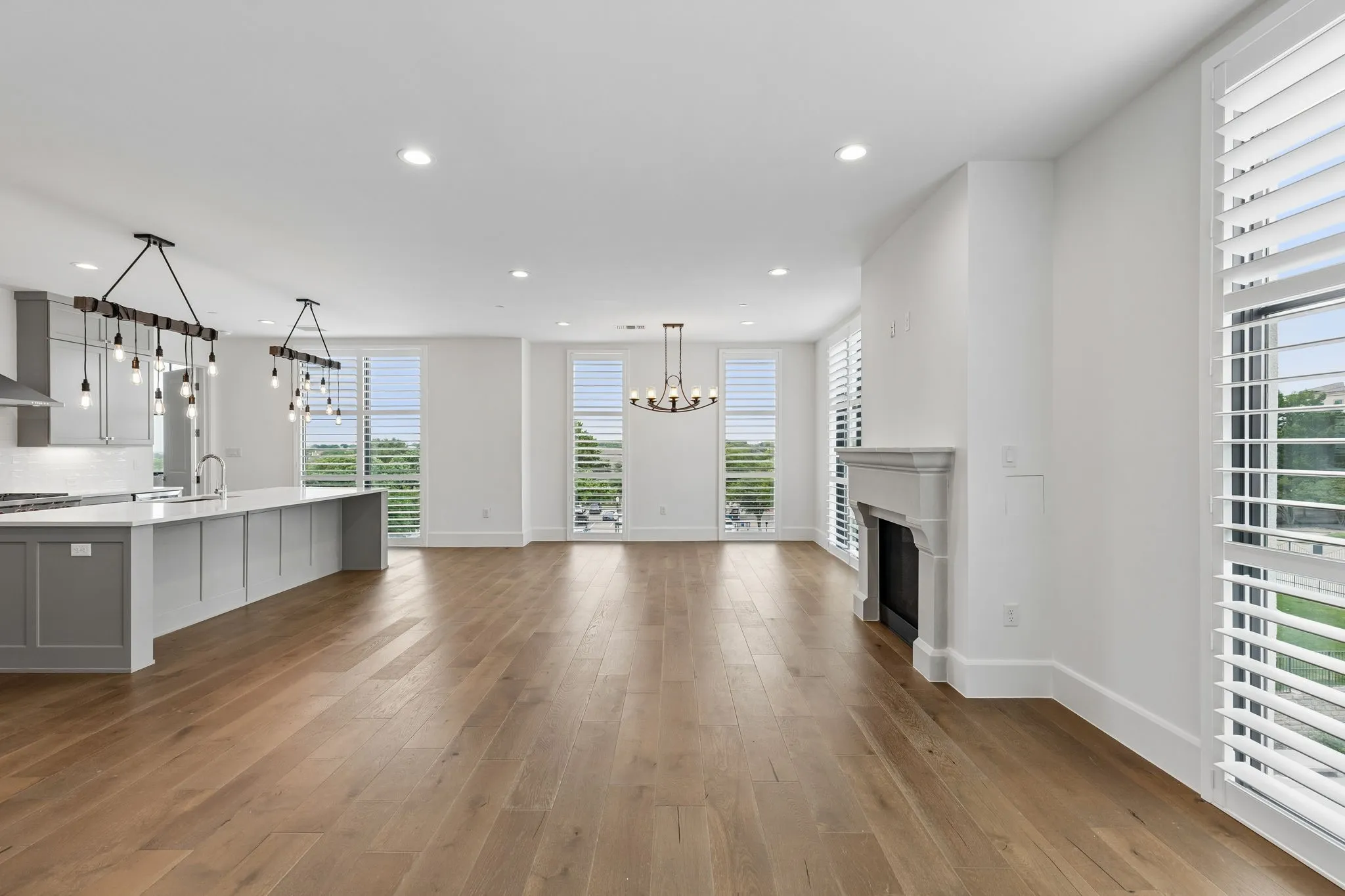 Condominium For Sale in Denton County , 5270 Town and Country Boulevard 216, Frisco, Texas 75034, 2 Bedroom, 3 Bathroom, 2 Garage spaces, 2,442 Sqft, built in 2019, Preowned, mls#21231427, Real Estate Agent in Frisco, Homes For Sale in Denton county, Homes For Sale in Frisco, Realtor in Frisco Texas, Real Estate Brokerage Independent Realty Texas, Luminita Cordes Realtor