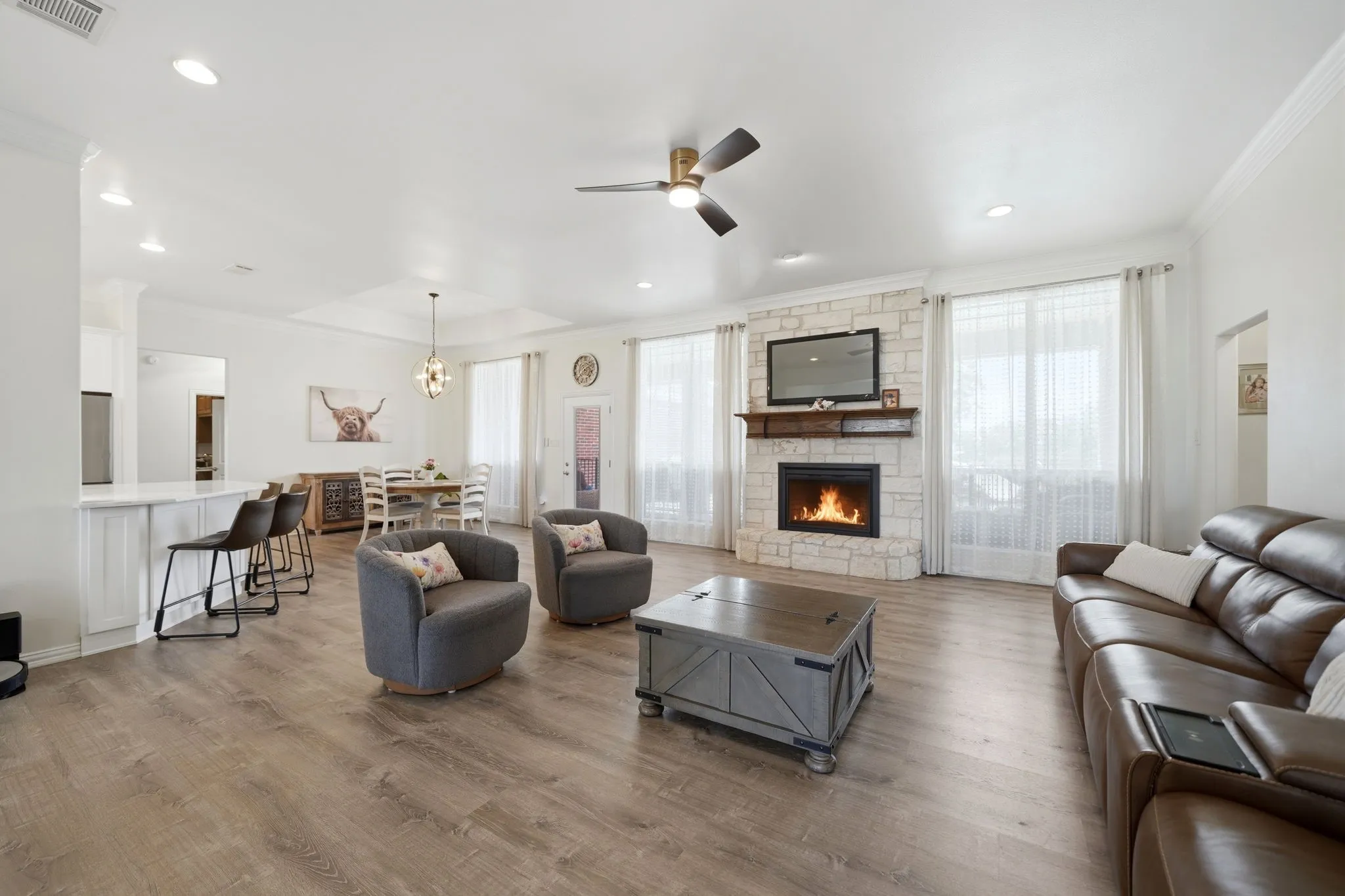 Single Family Residence For Sale in Kaufman County , 12176 Livingston Way, Talty, Texas 75126, 4 Bedrooms, 4 Bathrooms, 4 Garage spaces, 3,413 Sqft, built in 2007, Preowned, Price $749,000, mls#21244305, Real Estate Agent in Talty, Homes For Sale in Kaufman county, Homes For Sale in Talty, Realtor in Talty Texas, Real Estate Brokerage Independent Realty Texas, Luminita Cordes Realtor