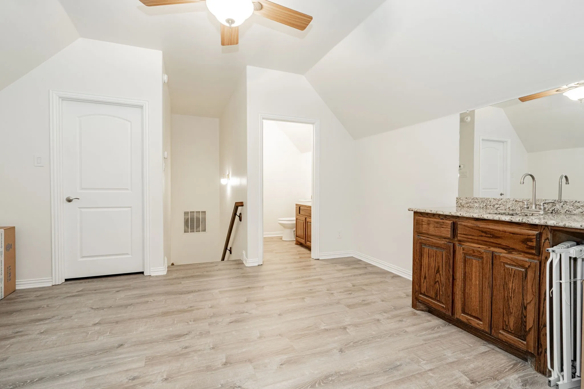 Single Family Residence For Sale in Kaufman County , 12176 Livingston Way, Talty, Texas 75126, 4 Bedrooms, 4 Bathrooms, 4 Garage spaces, 3,413 Sqft, built in 2007, Preowned, Price $749,000, mls#21244305, Real Estate Agent in Talty, Homes For Sale in Kaufman county, Homes For Sale in Talty, Realtor in Talty Texas, Real Estate Brokerage Independent Realty Texas, Luminita Cordes Realtor