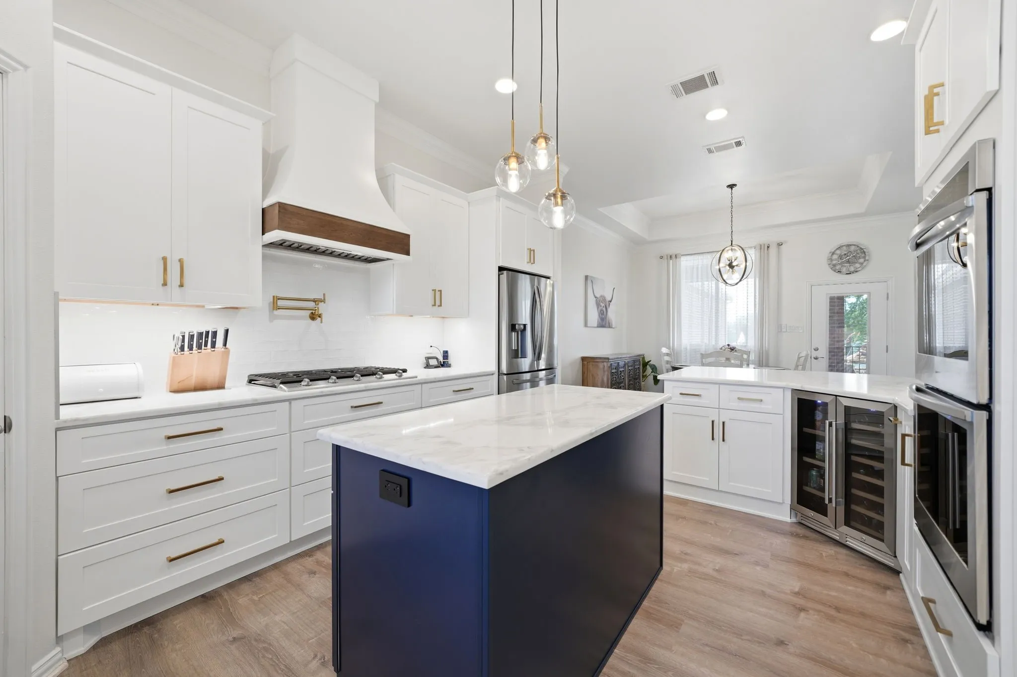Single Family Residence For Sale in Kaufman County , 12176 Livingston Way, Talty, Texas 75126, 4 Bedrooms, 4 Bathrooms, 4 Garage spaces, 3,413 Sqft, built in 2007, Preowned, Price $749,000, mls#21244305, Real Estate Agent in Talty, Homes For Sale in Kaufman county, Homes For Sale in Talty, Realtor in Talty Texas, Real Estate Brokerage Independent Realty Texas, Luminita Cordes Realtor