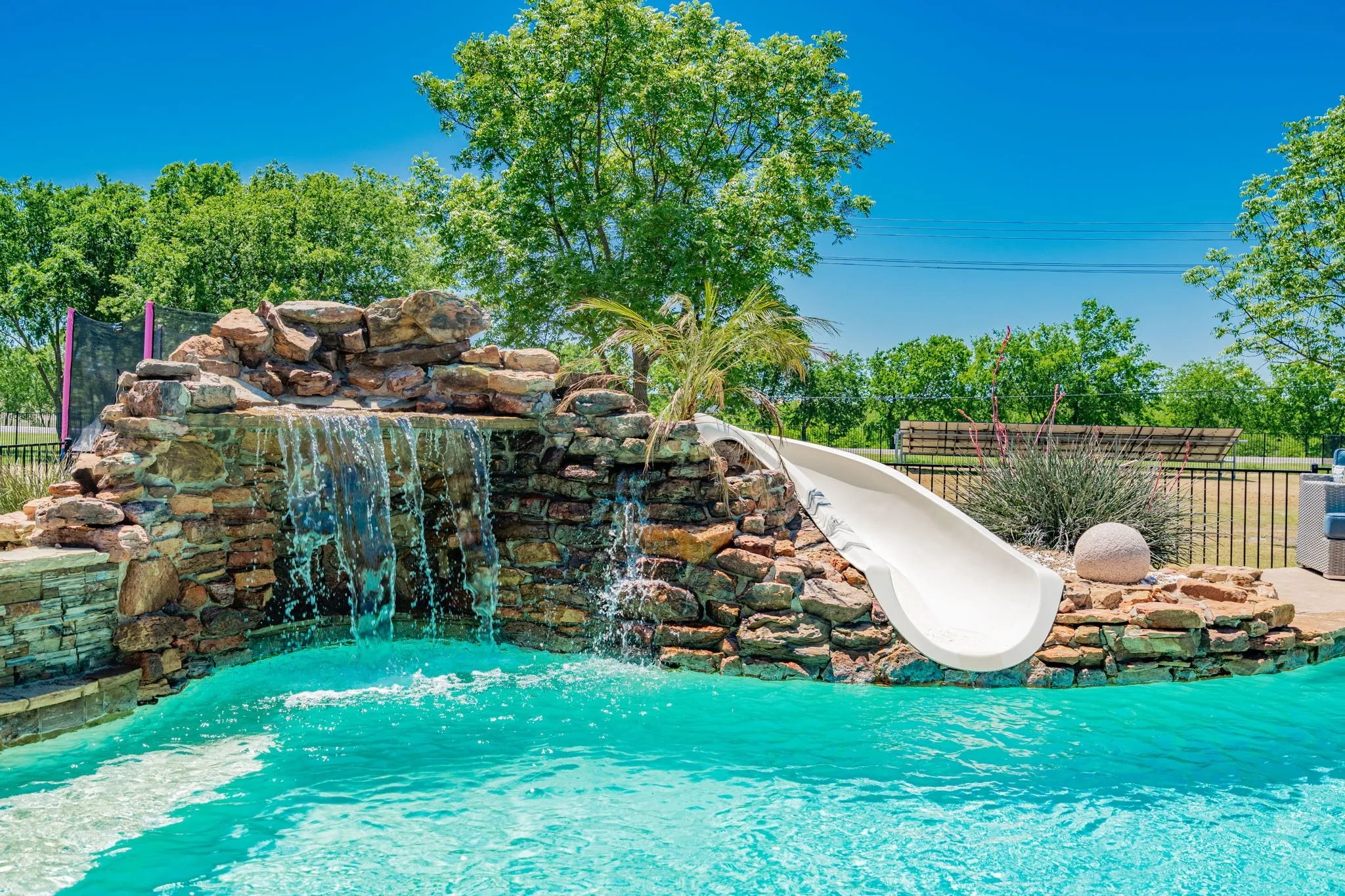 Single Family Residence For Sale in Kaufman County , 12176 Livingston Way, Talty, Texas 75126, 4 Bedrooms, 4 Bathrooms, 4 Garage spaces, 3,413 Sqft, built in 2007, Preowned, Price $749,000, mls#21244305, Real Estate Agent in Talty, Homes For Sale in Kaufman county, Homes For Sale in Talty, Realtor in Talty Texas, Real Estate Brokerage Independent Realty Texas, Luminita Cordes Realtor