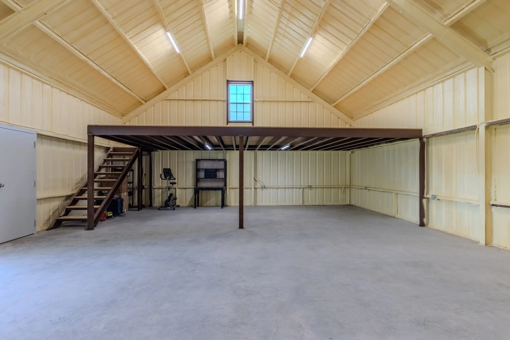 Single Family Residence For Sale in Rains County , 1100 Rs County Road 3150, Emory, Texas 75440, 3 Bedroom, 2 Bathroom, Garage spaces, 1,500 Sqft, built in 1975, mls#21244168, Real Estate Agent in Emory, Homes For Sale in Rains county, Homes For Sale in Emory, Realtor in Emory Texas, Real Estate Brokerage Independent Realty Texas, Luminita Cordes Realtor