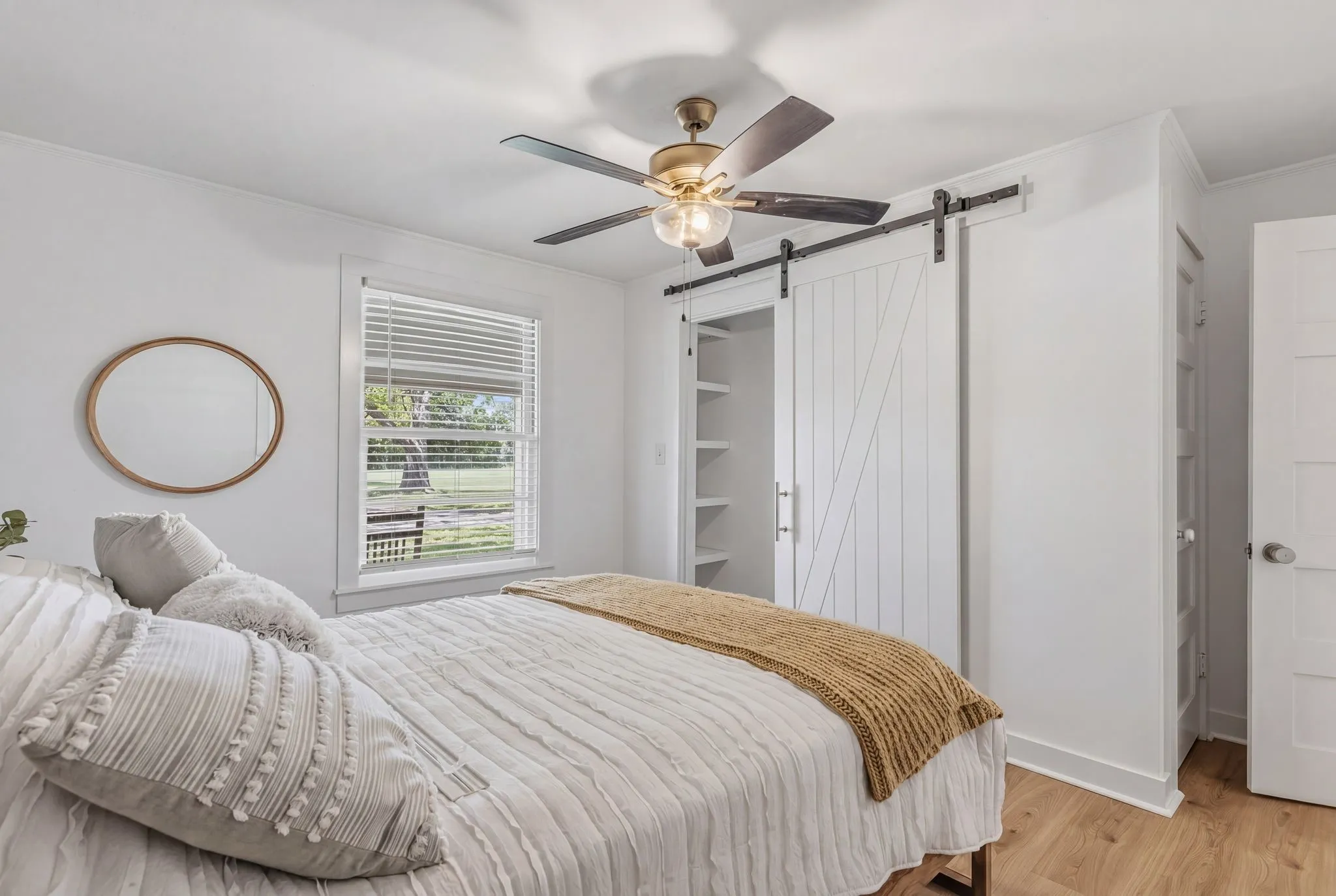 Single Family Residence For Sale in Rains County , 1100 Rs County Road 3150, Emory, Texas 75440, 3 Bedroom, 2 Bathroom, Garage spaces, 1,500 Sqft, built in 1975, mls#21244168, Real Estate Agent in Emory, Homes For Sale in Rains county, Homes For Sale in Emory, Realtor in Emory Texas, Real Estate Brokerage Independent Realty Texas, Luminita Cordes Realtor