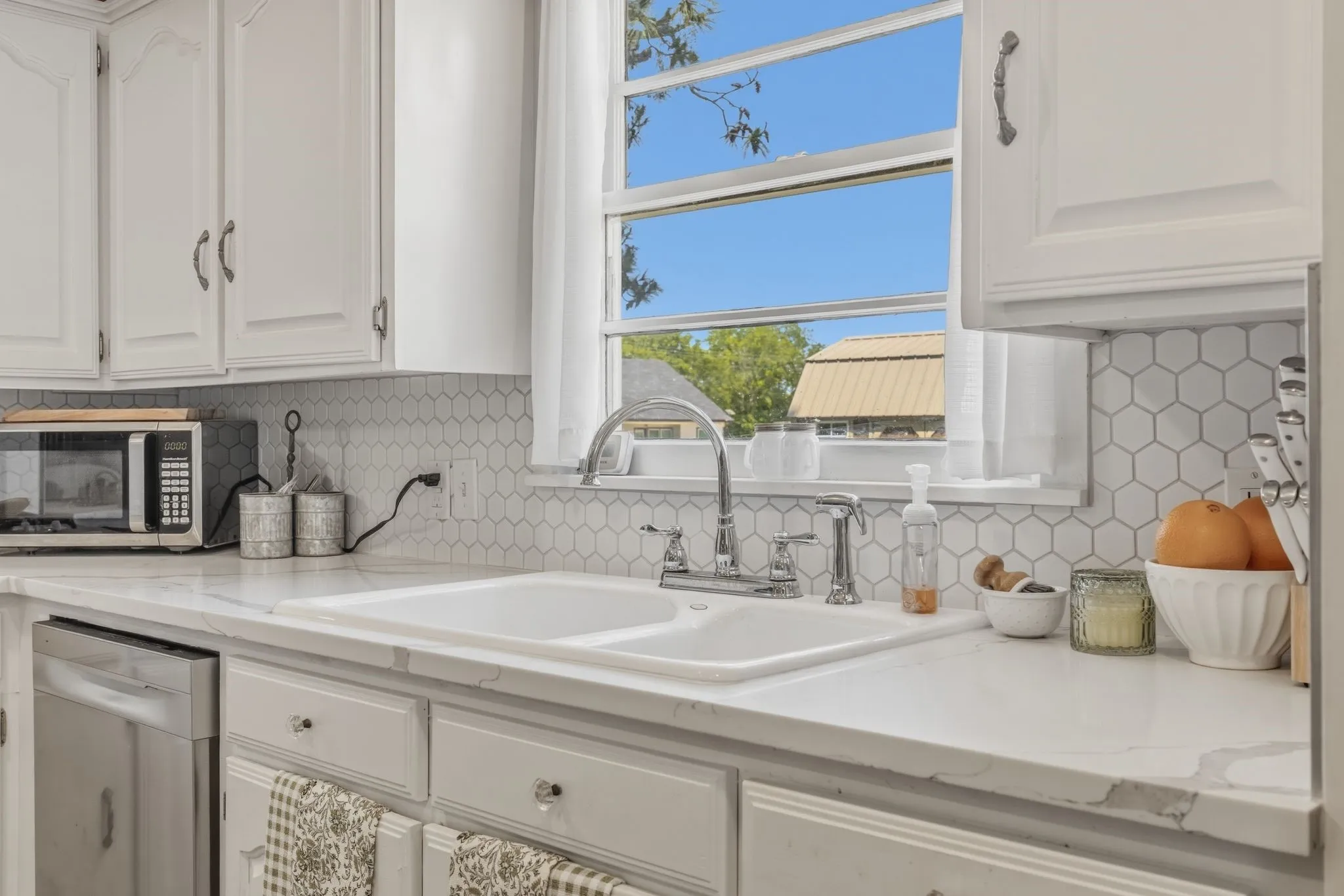 Single Family Residence For Sale in Rains County , 1100 Rs County Road 3150, Emory, Texas 75440, 3 Bedroom, 2 Bathroom, Garage spaces, 1,500 Sqft, built in 1975, mls#21244168, Real Estate Agent in Emory, Homes For Sale in Rains county, Homes For Sale in Emory, Realtor in Emory Texas, Real Estate Brokerage Independent Realty Texas, Luminita Cordes Realtor