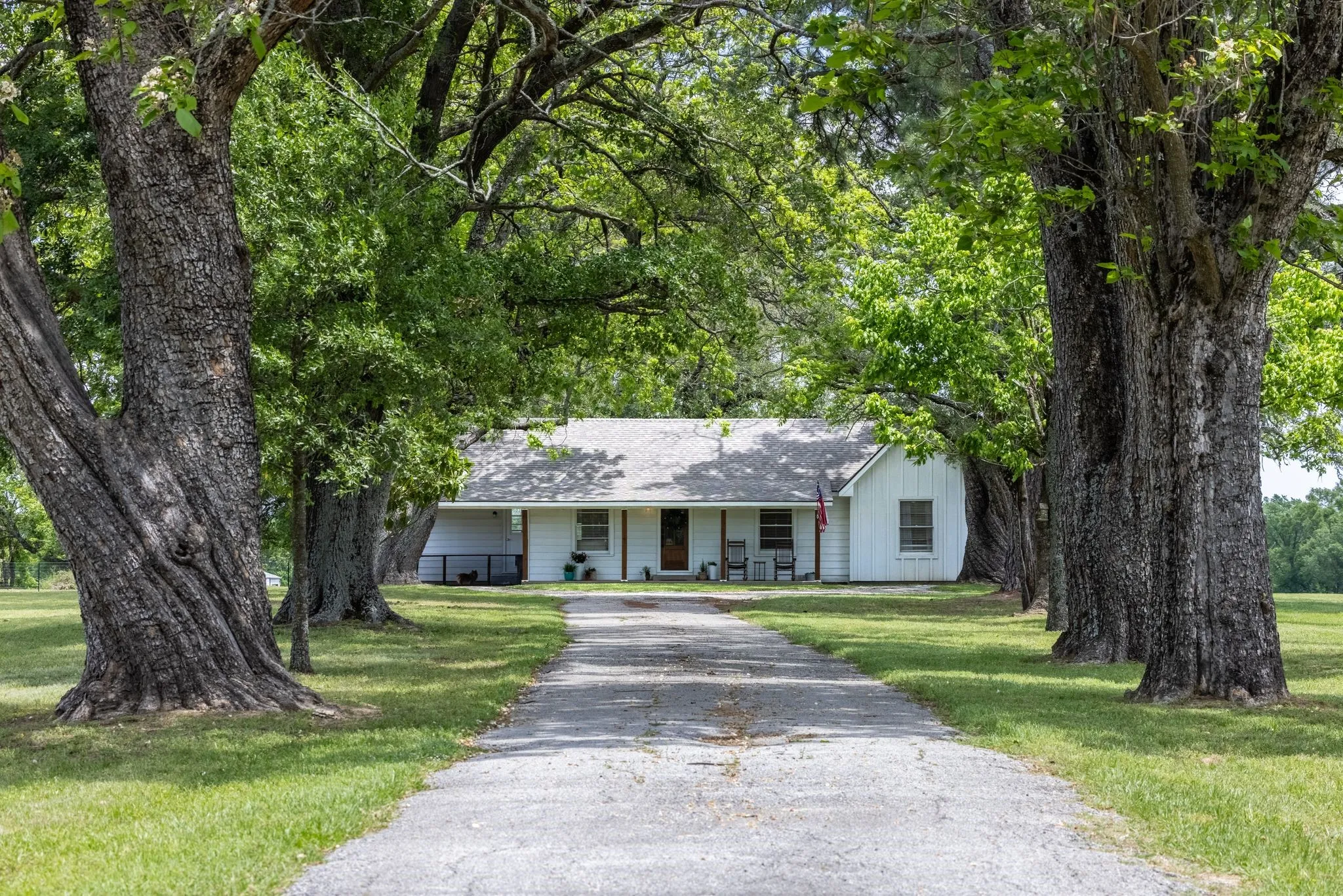 Single Family Residence For Sale in Rains County , 1100 Rs County Road 3150, Emory, Texas 75440, 3 Bedroom, 2 Bathroom, Garage spaces, 1,500 Sqft, built in 1975, mls#21244168, Real Estate Agent in Emory, Homes For Sale in Rains county, Homes For Sale in Emory, Realtor in Emory Texas, Real Estate Brokerage Independent Realty Texas, Luminita Cordes Realtor