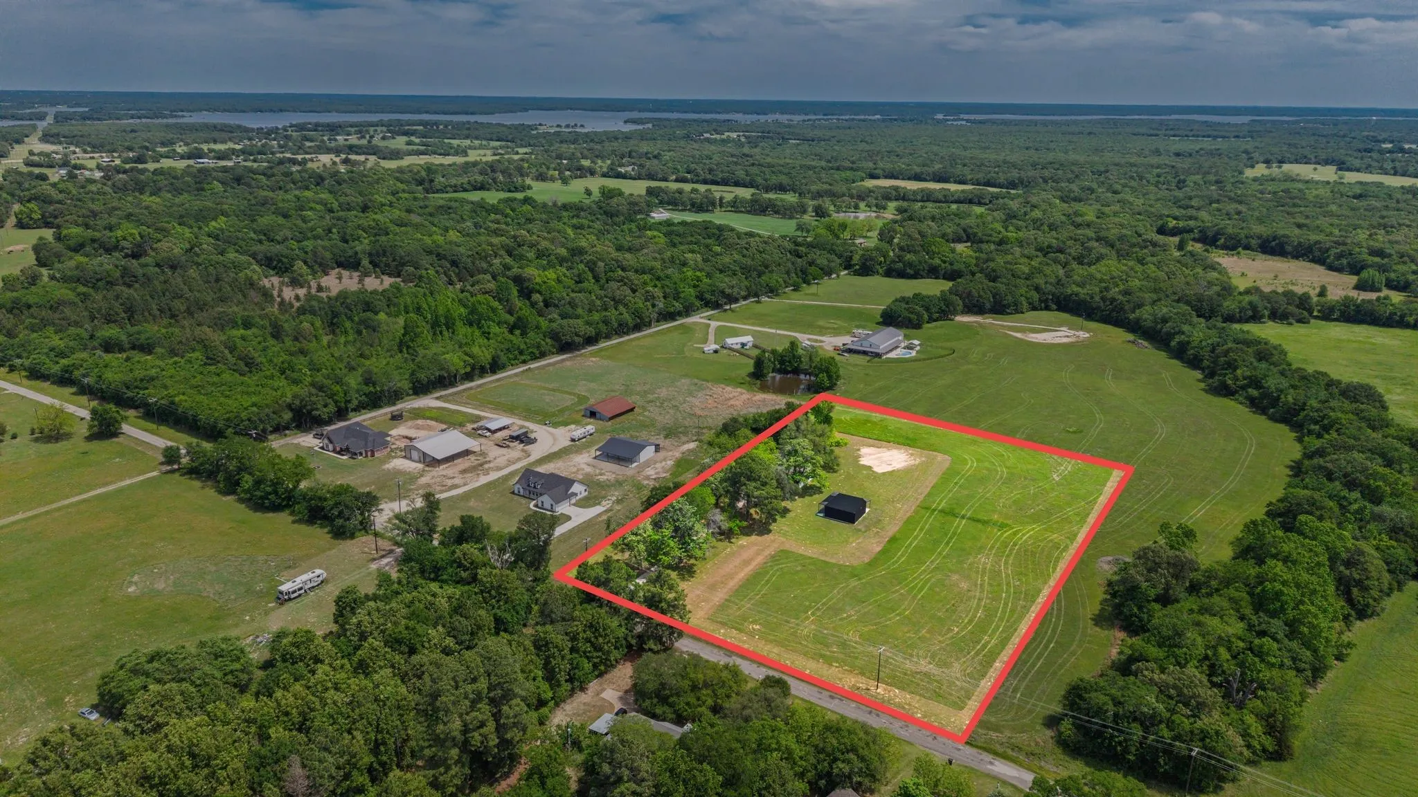 Single Family Residence For Sale in Rains County , 1100 Rs County Road 3150, Emory, Texas 75440, 3 Bedroom, 2 Bathroom, Garage spaces, 1,500 Sqft, built in 1975, mls#21244168, Real Estate Agent in Emory, Homes For Sale in Rains county, Homes For Sale in Emory, Realtor in Emory Texas, Real Estate Brokerage Independent Realty Texas, Luminita Cordes Realtor