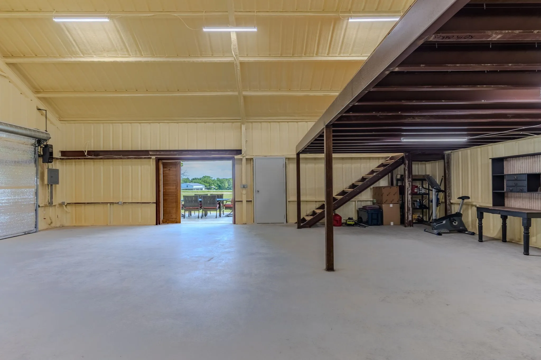 Single Family Residence For Sale in Rains County , 1100 Rs County Road 3150, Emory, Texas 75440, 3 Bedroom, 2 Bathroom, Garage spaces, 1,500 Sqft, built in 1975, mls#21244168, Real Estate Agent in Emory, Homes For Sale in Rains county, Homes For Sale in Emory, Realtor in Emory Texas, Real Estate Brokerage Independent Realty Texas, Luminita Cordes Realtor