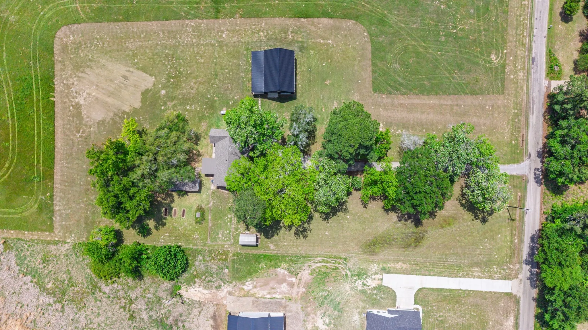 Single Family Residence For Sale in Rains County , 1100 Rs County Road 3150, Emory, Texas 75440, 3 Bedroom, 2 Bathroom, Garage spaces, 1,500 Sqft, built in 1975, mls#21244168, Real Estate Agent in Emory, Homes For Sale in Rains county, Homes For Sale in Emory, Realtor in Emory Texas, Real Estate Brokerage Independent Realty Texas, Luminita Cordes Realtor