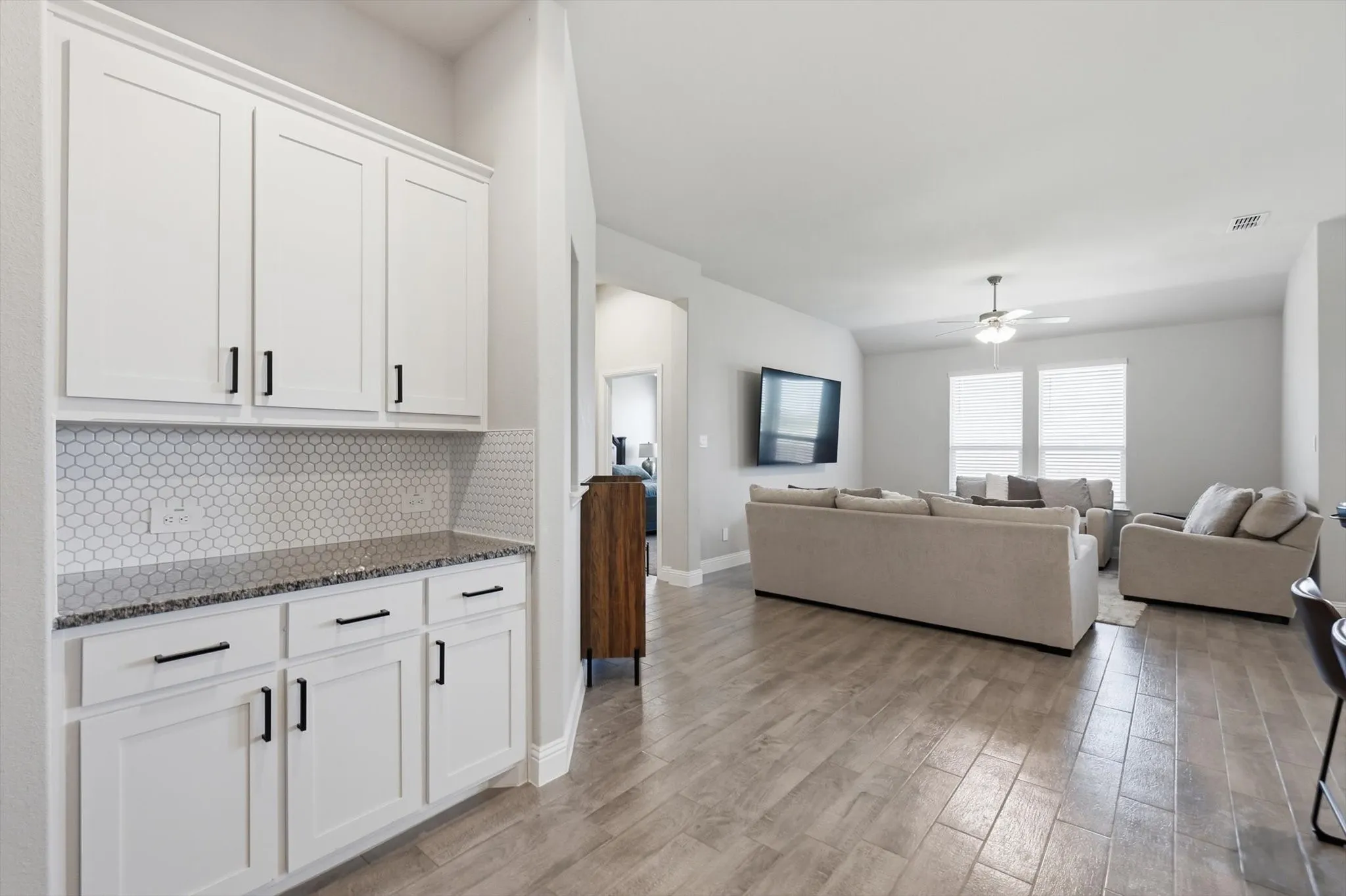 Single Family Residence For Sale in Denton County , 3021 Lionsgate Drive, Argyle, Texas 76226, 4 Bedroom, 3 Bathroom, 2 Garage spaces, 2,036 Sqft, built in 2023, mls#21245028, Real Estate Agent in Argyle, Homes For Sale in Denton county, Homes For Sale in Argyle, Realtor in Argyle Texas, Real Estate Brokerage Independent Realty Texas, Luminita Cordes Realtor