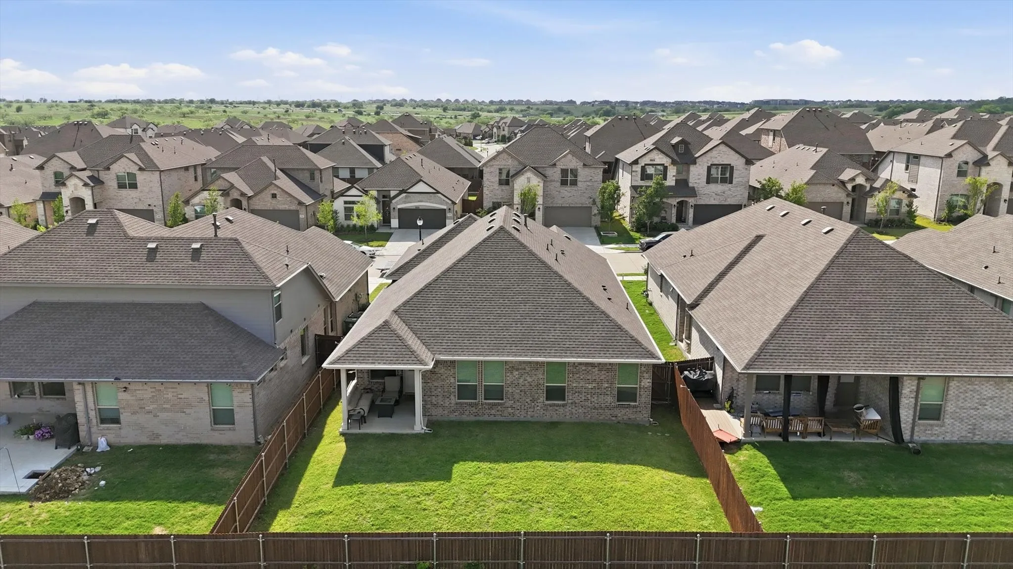 Single Family Residence For Sale in Denton County , 3021 Lionsgate Drive, Argyle, Texas 76226, 4 Bedroom, 3 Bathroom, 2 Garage spaces, 2,036 Sqft, built in 2023, mls#21245028, Real Estate Agent in Argyle, Homes For Sale in Denton county, Homes For Sale in Argyle, Realtor in Argyle Texas, Real Estate Brokerage Independent Realty Texas, Luminita Cordes Realtor