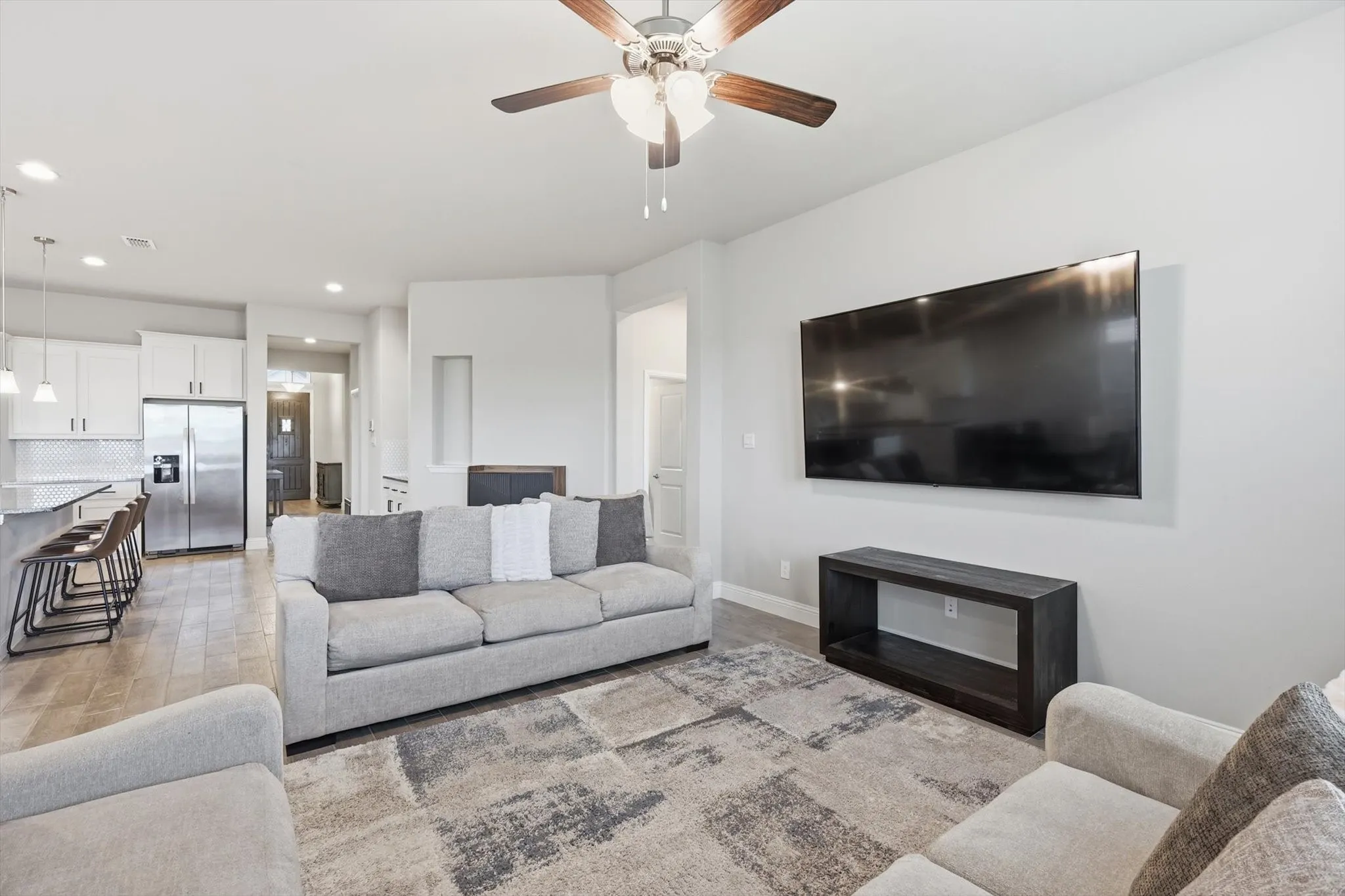 Single Family Residence For Sale in Denton County , 3021 Lionsgate Drive, Argyle, Texas 76226, 4 Bedroom, 3 Bathroom, 2 Garage spaces, 2,036 Sqft, built in 2023, mls#21245028, Real Estate Agent in Argyle, Homes For Sale in Denton county, Homes For Sale in Argyle, Realtor in Argyle Texas, Real Estate Brokerage Independent Realty Texas, Luminita Cordes Realtor