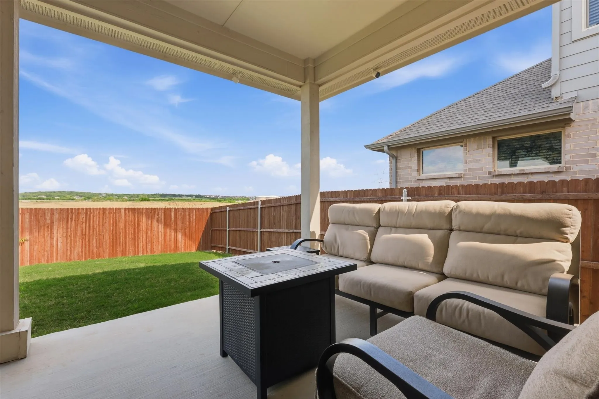 Single Family Residence For Sale in Denton County , 3021 Lionsgate Drive, Argyle, Texas 76226, 4 Bedroom, 3 Bathroom, 2 Garage spaces, 2,036 Sqft, built in 2023, mls#21245028, Real Estate Agent in Argyle, Homes For Sale in Denton county, Homes For Sale in Argyle, Realtor in Argyle Texas, Real Estate Brokerage Independent Realty Texas, Luminita Cordes Realtor