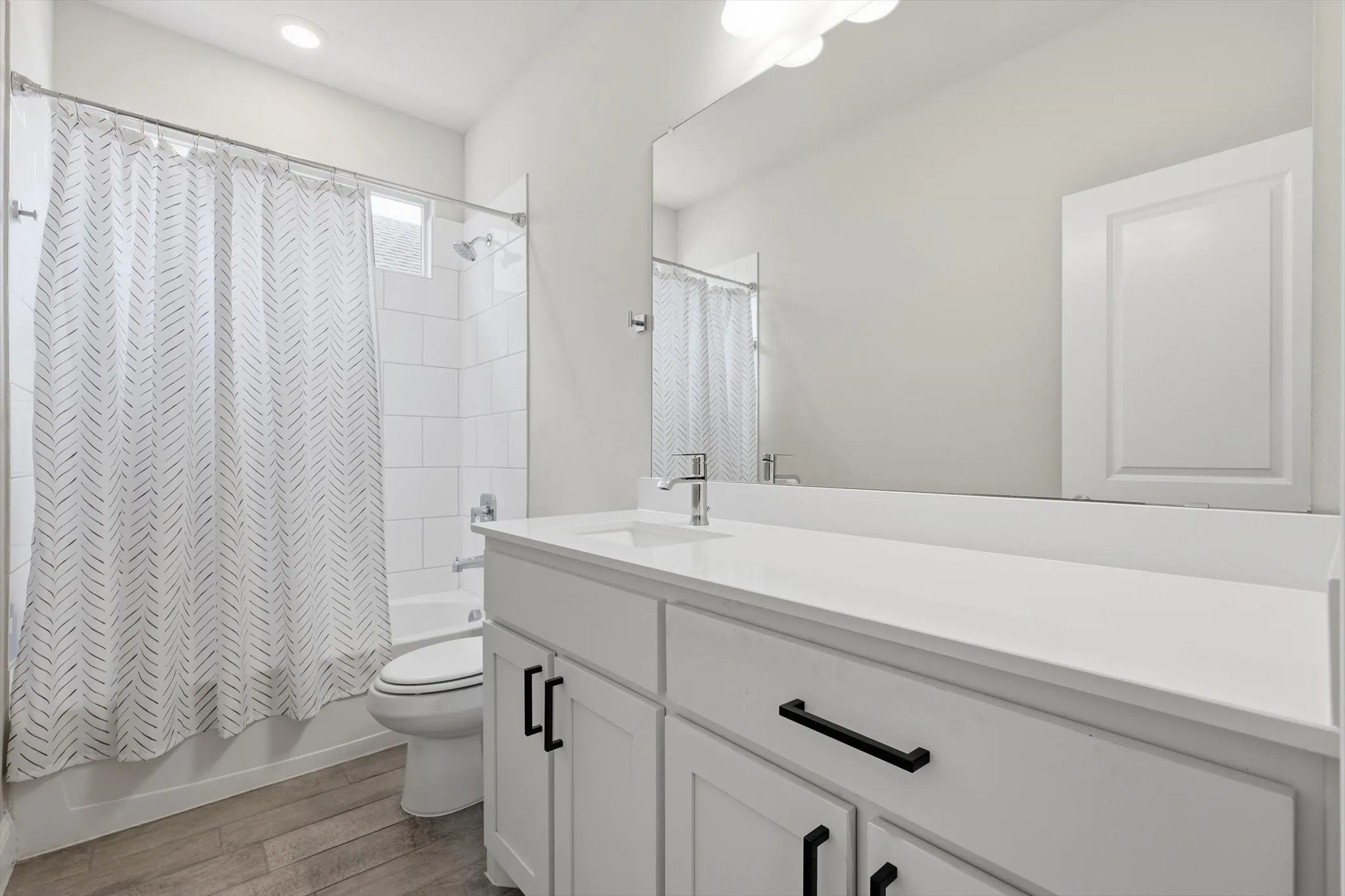 Single Family Residence For Sale in Denton County , 3021 Lionsgate Drive, Argyle, Texas 76226, 4 Bedroom, 3 Bathroom, 2 Garage spaces, 2,036 Sqft, built in 2023, mls#21245028, Real Estate Agent in Argyle, Homes For Sale in Denton county, Homes For Sale in Argyle, Realtor in Argyle Texas, Real Estate Brokerage Independent Realty Texas, Luminita Cordes Realtor