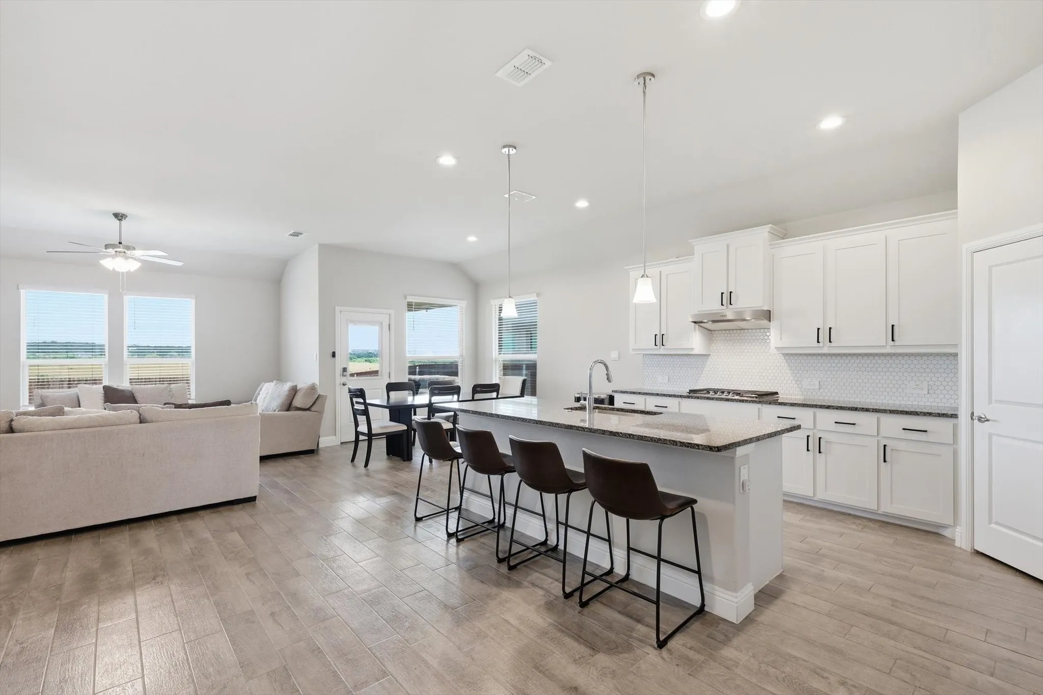 Single Family Residence For Sale in Denton County , 3021 Lionsgate Drive, Argyle, Texas 76226, 4 Bedroom, 3 Bathroom, 2 Garage spaces, 2,036 Sqft, built in 2023, mls#21245028, Real Estate Agent in Argyle, Homes For Sale in Denton county, Homes For Sale in Argyle, Realtor in Argyle Texas, Real Estate Brokerage Independent Realty Texas, Luminita Cordes Realtor
