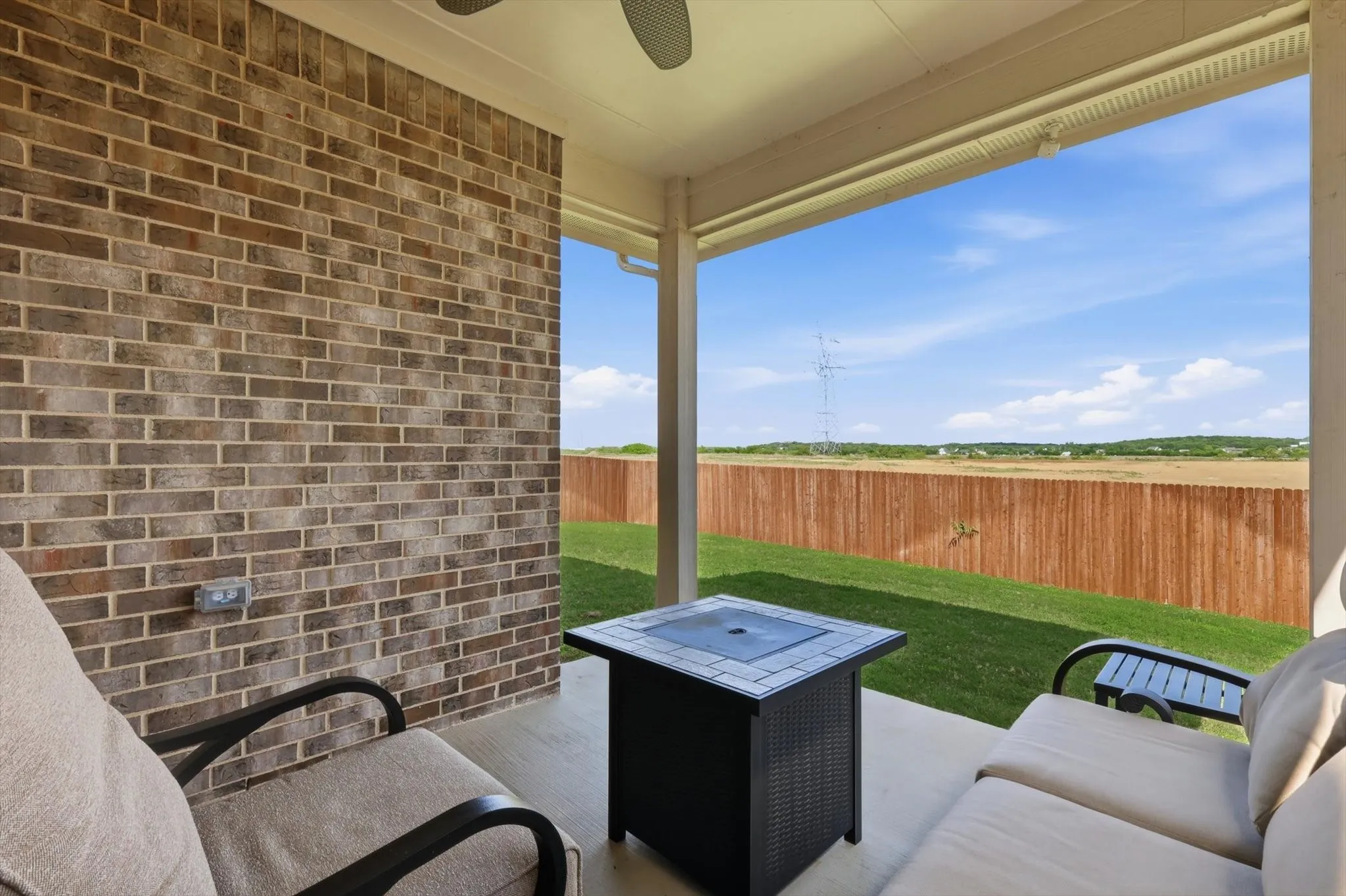 Single Family Residence For Sale in Denton County , 3021 Lionsgate Drive, Argyle, Texas 76226, 4 Bedroom, 3 Bathroom, 2 Garage spaces, 2,036 Sqft, built in 2023, mls#21245028, Real Estate Agent in Argyle, Homes For Sale in Denton county, Homes For Sale in Argyle, Realtor in Argyle Texas, Real Estate Brokerage Independent Realty Texas, Luminita Cordes Realtor