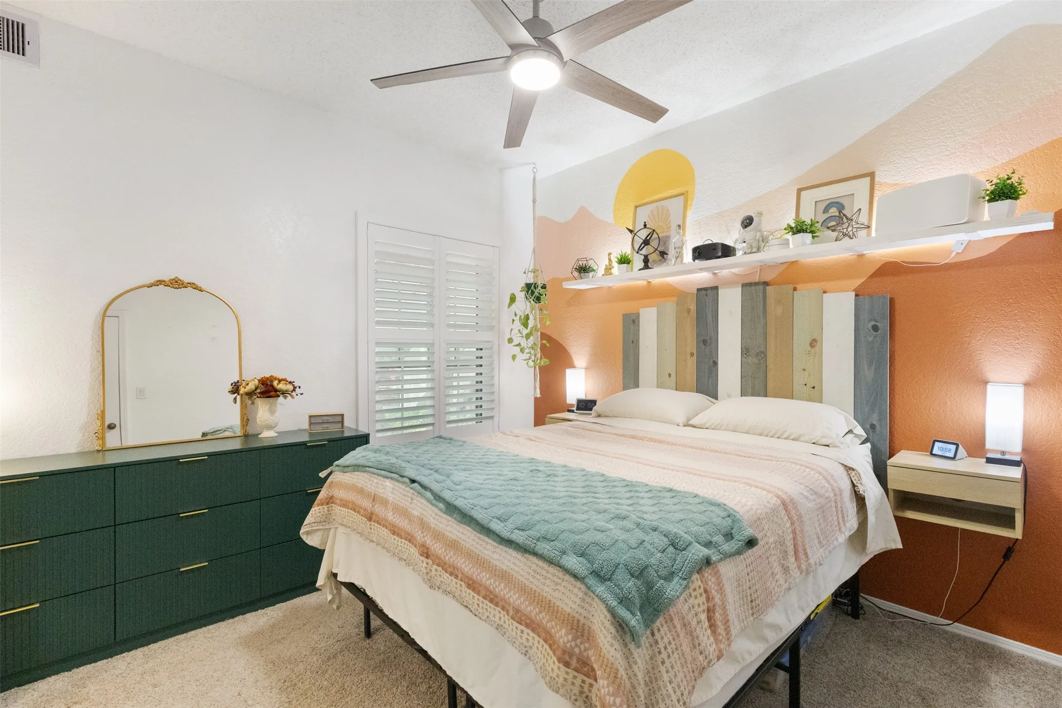 Condominium For Sale in Dallas County , 5590 Spring Valley Road C102, Dallas, Texas 75254, 2 Bedroom, 2 Bathroom, 1 Garage spaces, 814 Sqft, built in 1982, Preowned, mls#21244415, Real Estate Agent in Dallas, Homes For Sale in Dallas county, Homes For Sale in Dallas, Realtor in Dallas Texas, Real Estate Brokerage Independent Realty Texas, Luminita Cordes Realtor