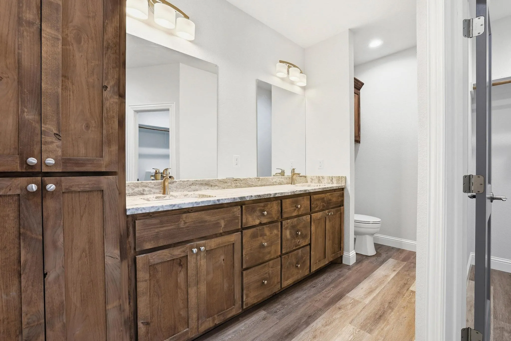 Single Family Residence For Sale in Fannin County , 903 W Cardinal Street, Ector, Texas 75439, 3 Bedroom, 2 Bathroom, 2 Garage spaces, 1,708 Sqft, built in 2026, mls#21231383, Real Estate Agent in Ector, Homes For Sale in Fannin county, Homes For Sale in Ector, Realtor in Ector Texas, Real Estate Brokerage Independent Realty Texas, Luminita Cordes Realtor