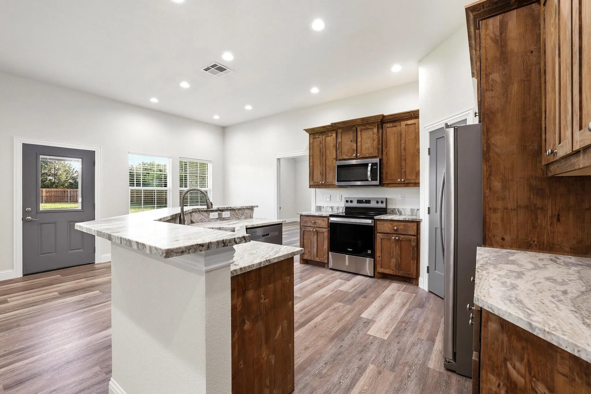 Single Family Residence For Sale in Fannin County , 903 W Cardinal Street, Ector, Texas 75439, 3 Bedroom, 2 Bathroom, 2 Garage spaces, 1,708 Sqft, built in 2026, mls#21231383, Real Estate Agent in Ector, Homes For Sale in Fannin county, Homes For Sale in Ector, Realtor in Ector Texas, Real Estate Brokerage Independent Realty Texas, Luminita Cordes Realtor